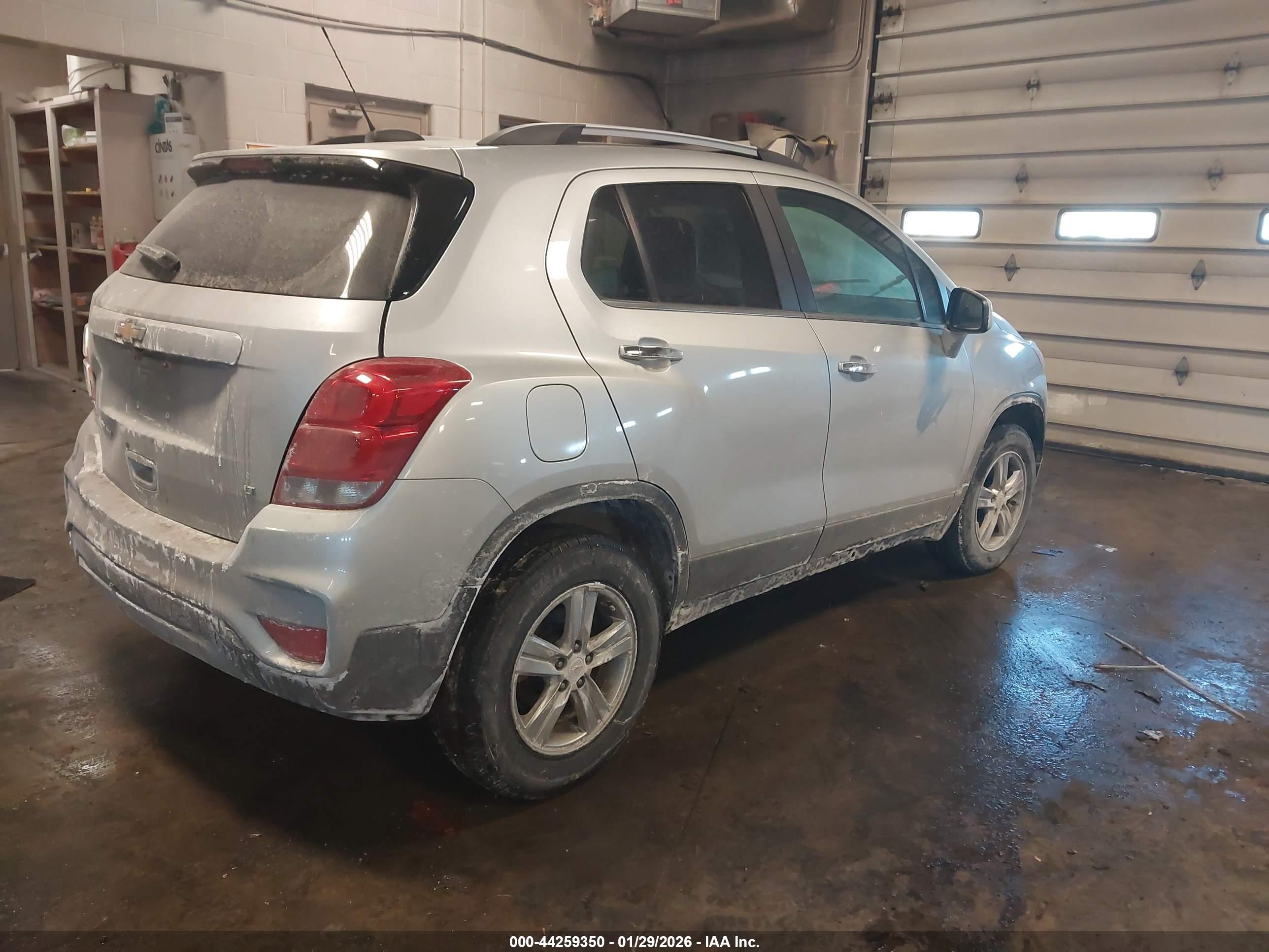 CHEVROLET TRAX image 4