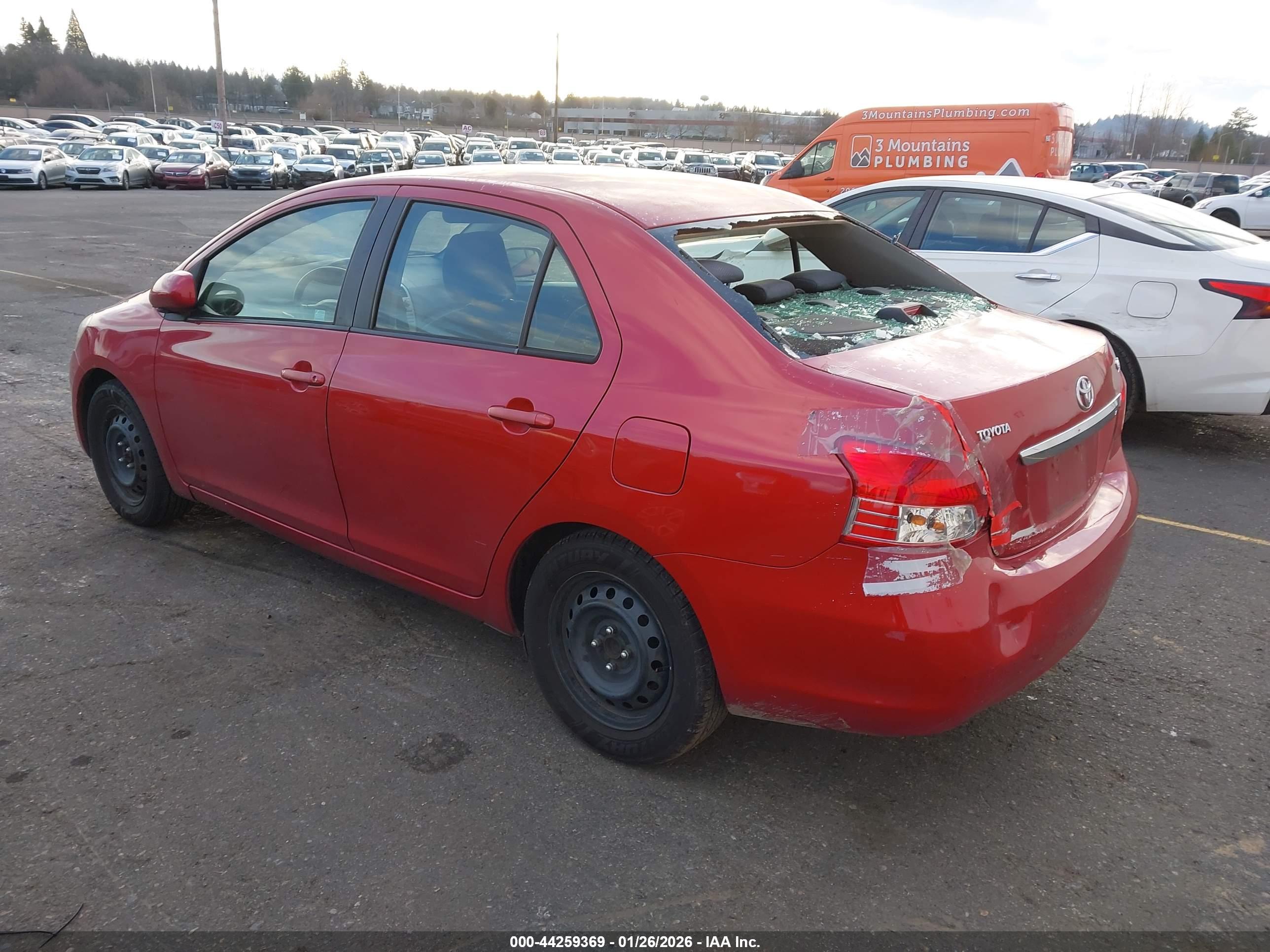 TOYOTA YARIS image 3