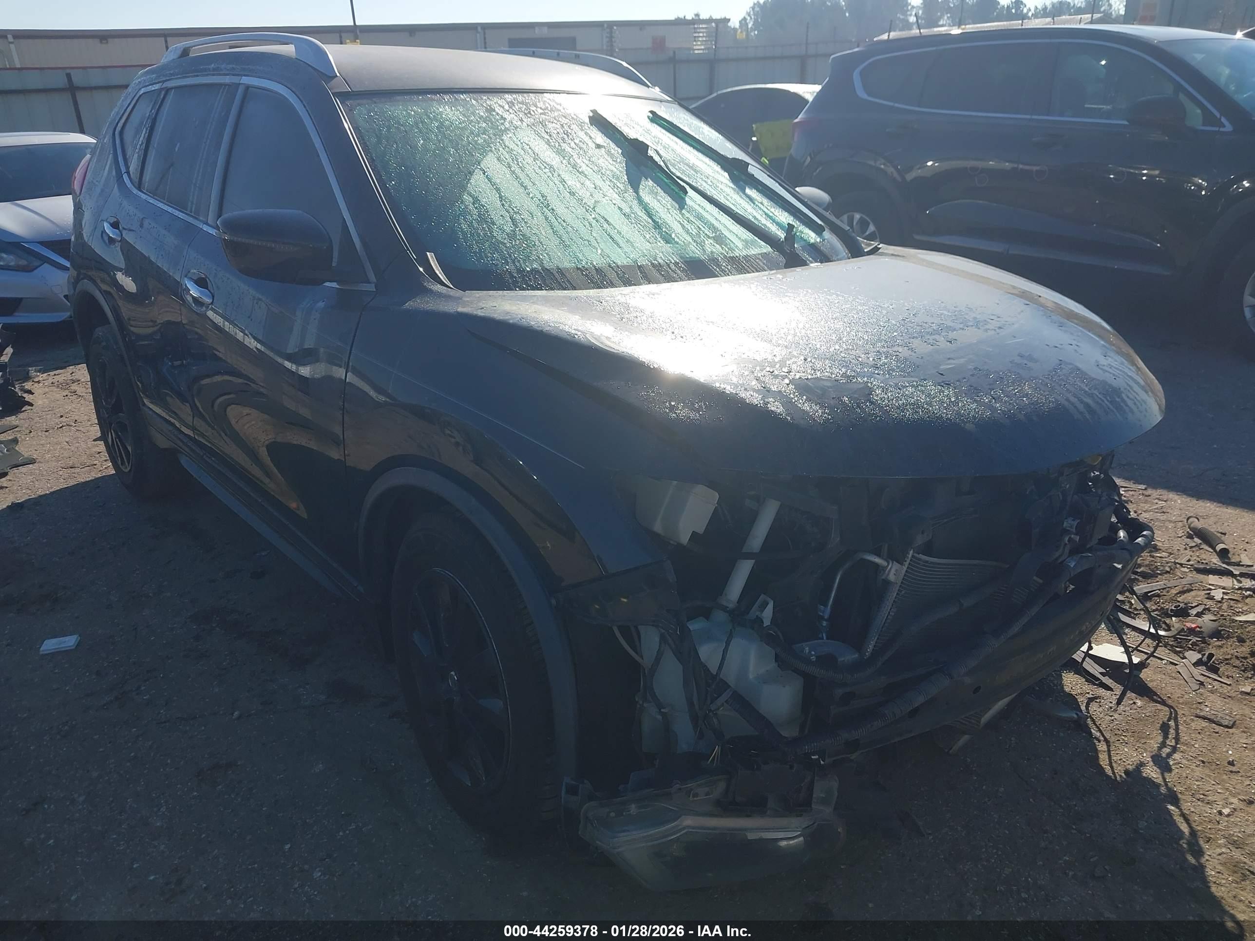 NISSAN ROGUE image 6