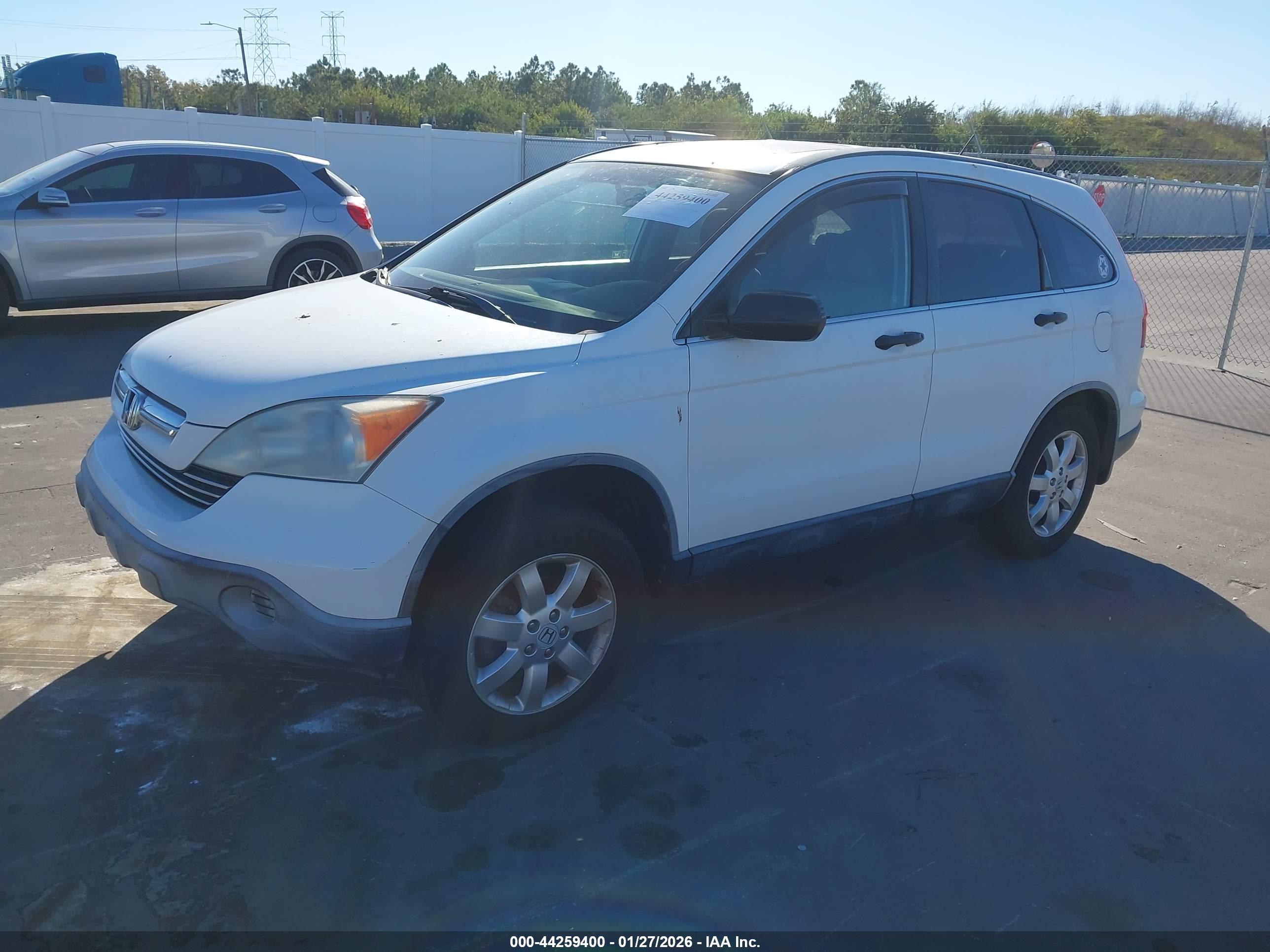 HONDA CR-V image 2
