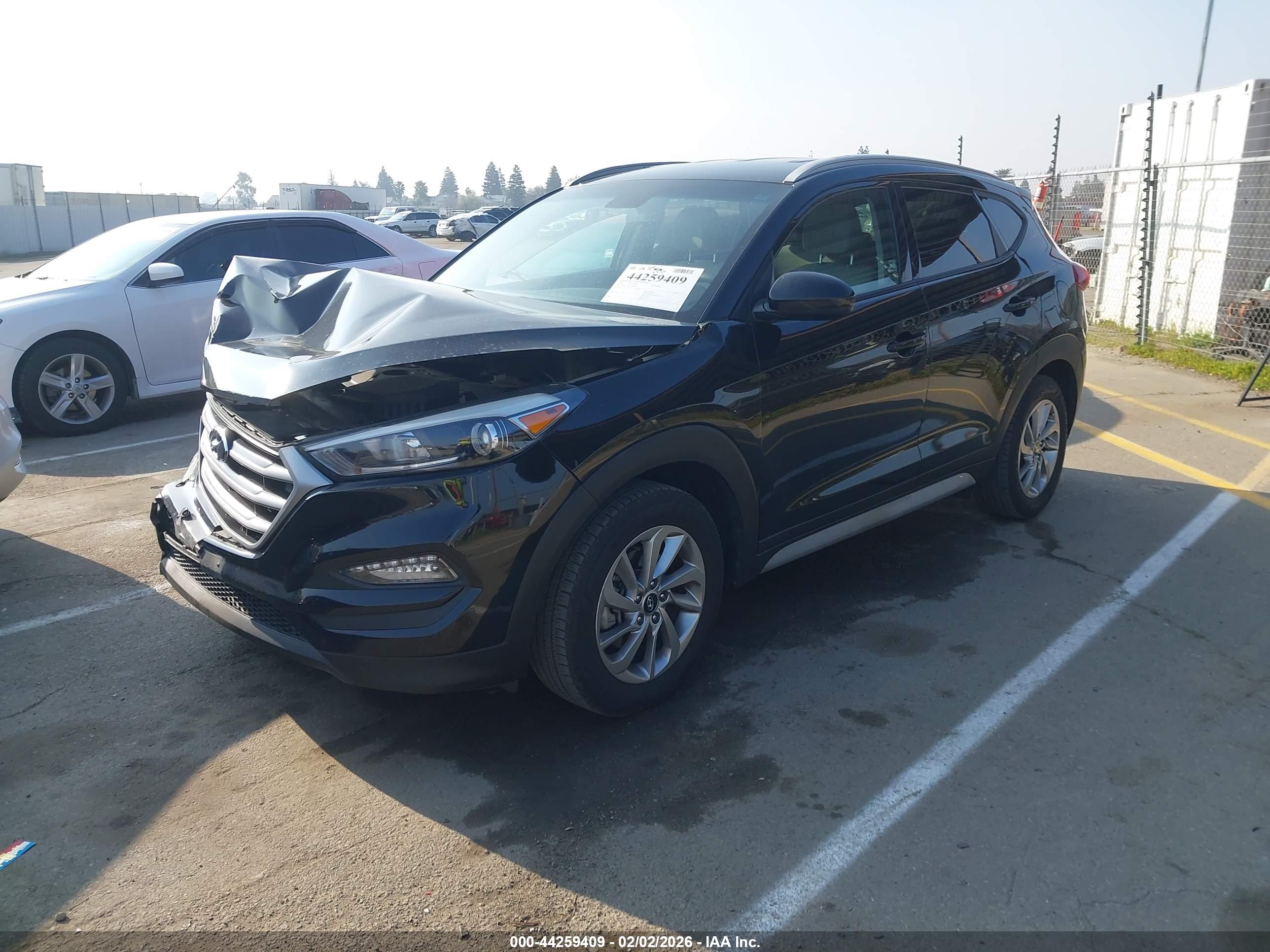 HYUNDAI TUCSON image 2