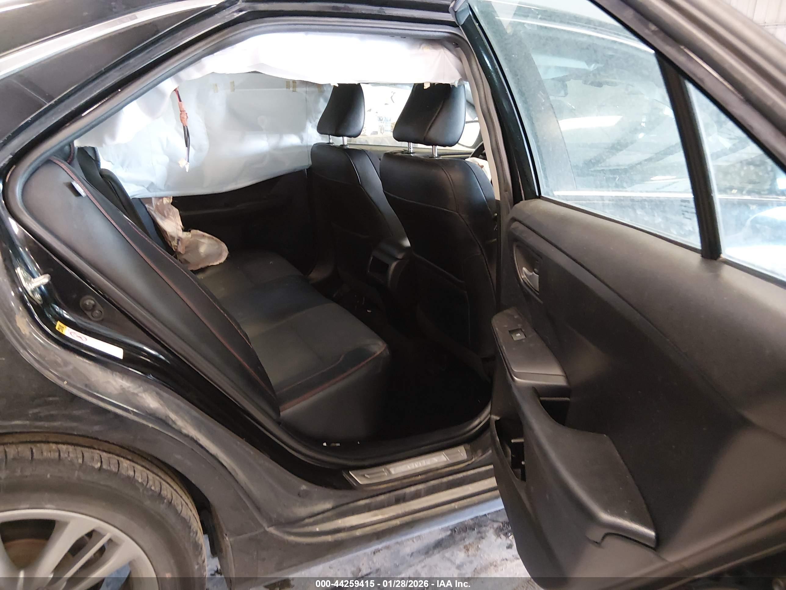TOYOTA CAMRY image 8