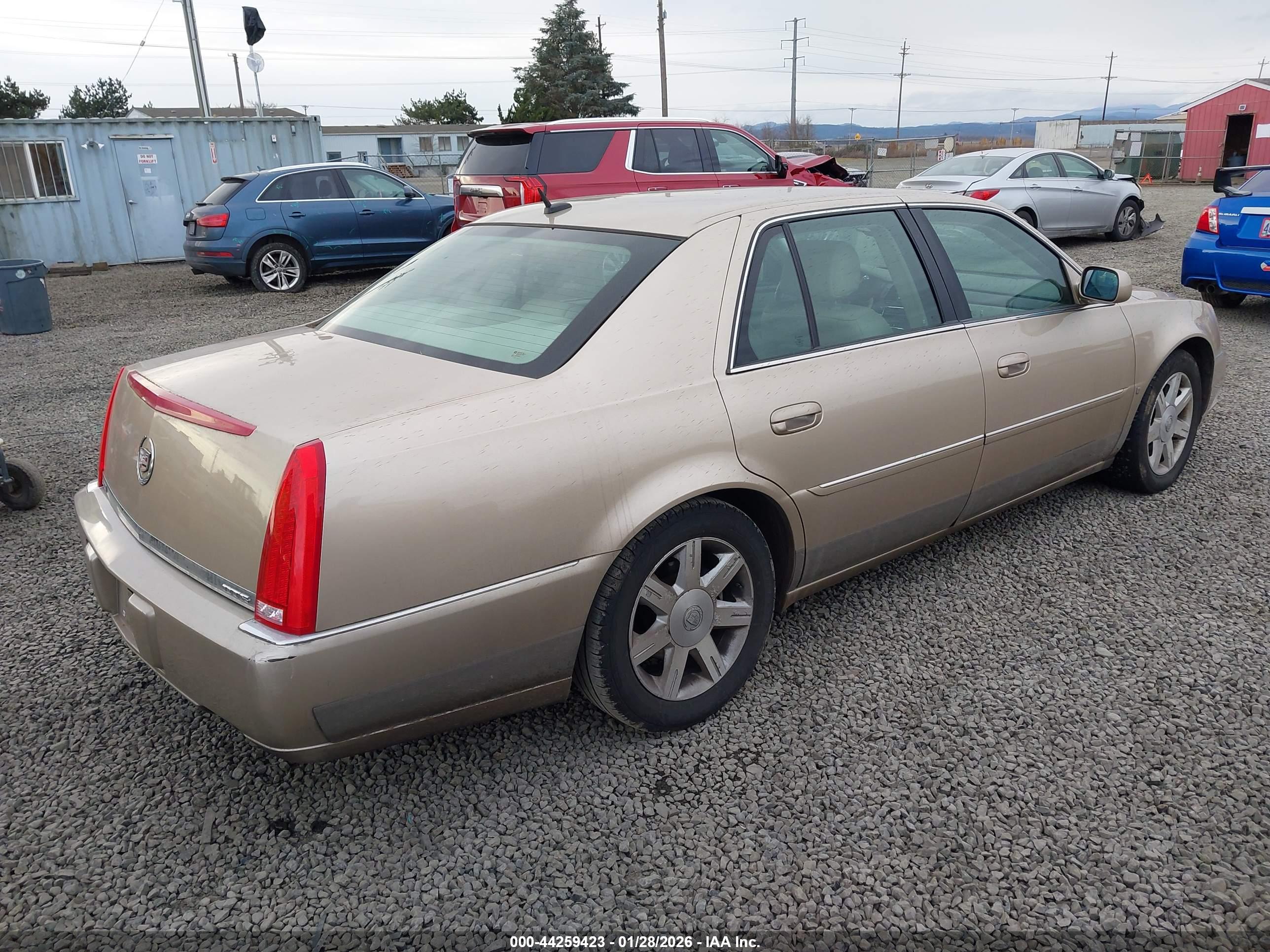 CADILLAC DTS image 4