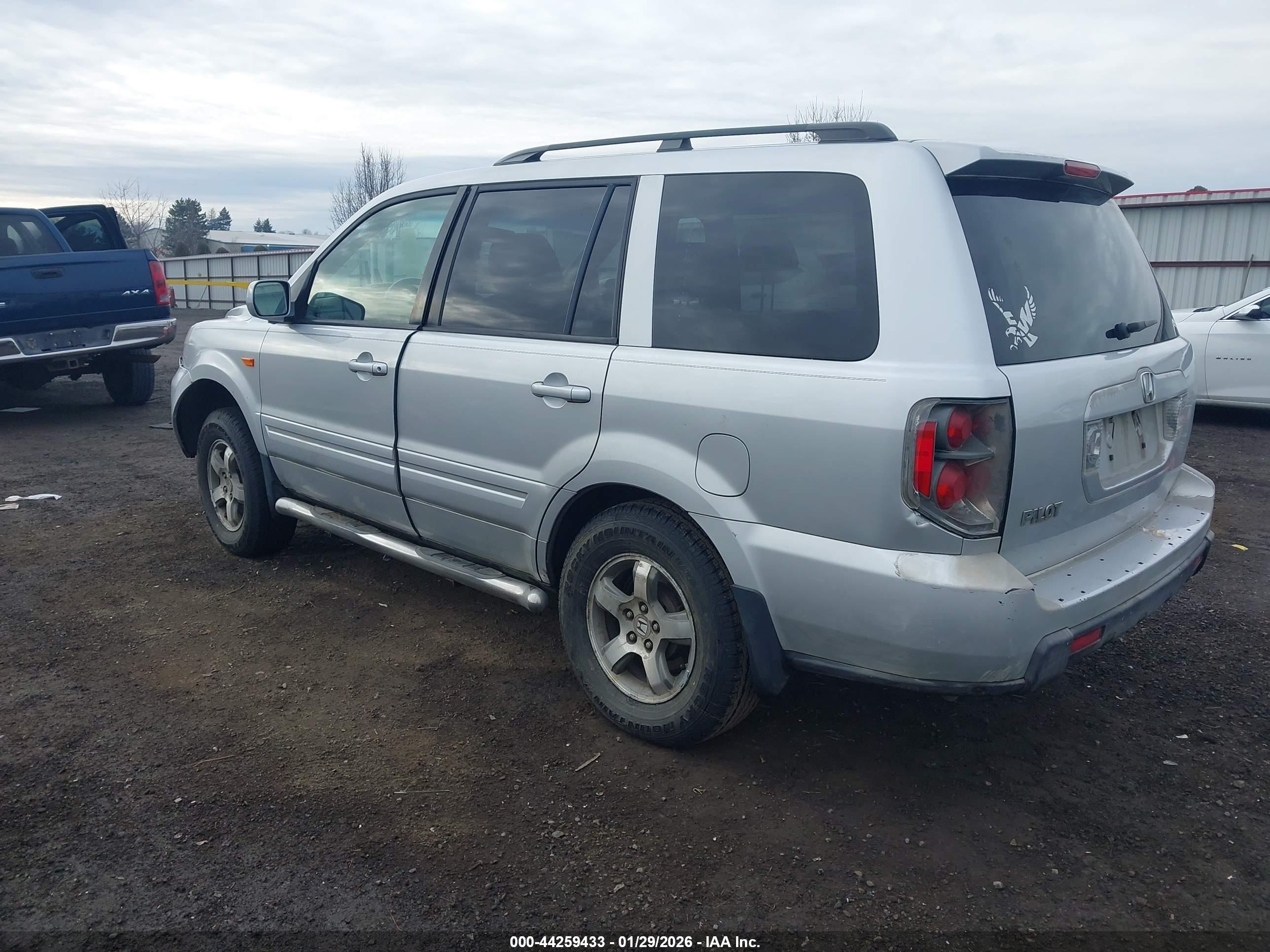 HONDA PILOT image 3