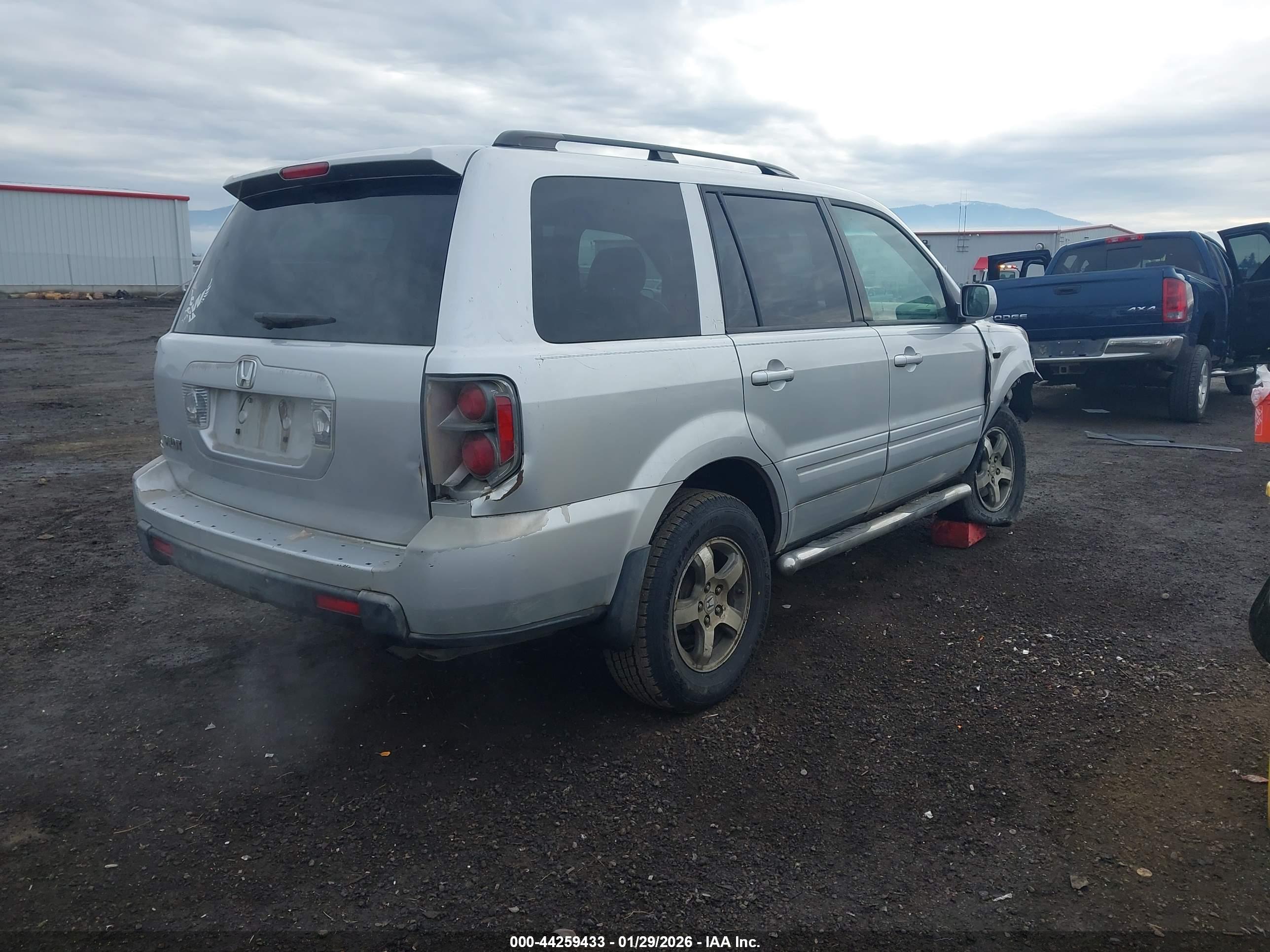 HONDA PILOT image 4