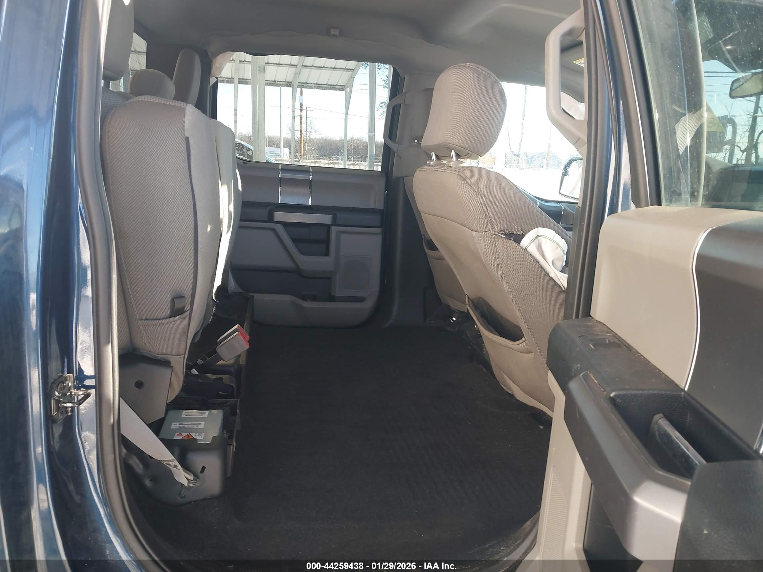 FORD F-150 image 8