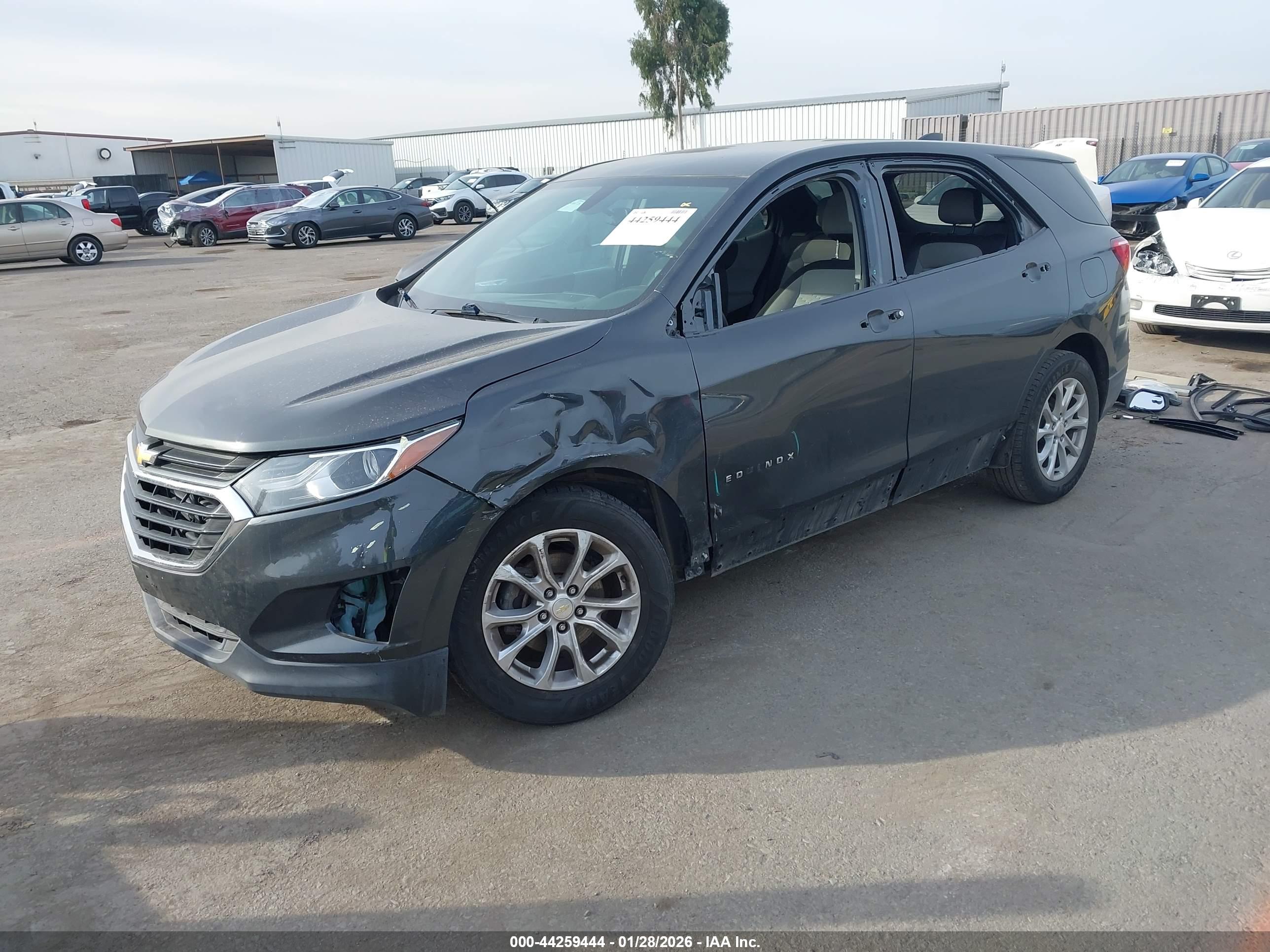 CHEVROLET EQUINOX image 2