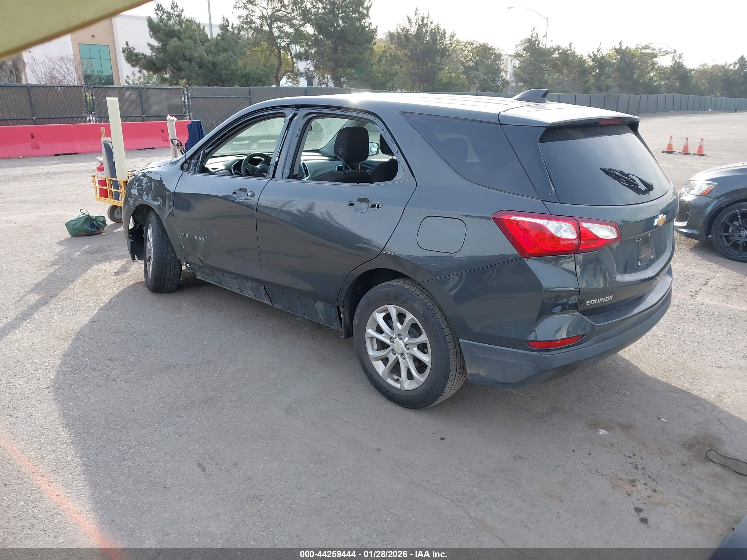 CHEVROLET EQUINOX image 3
