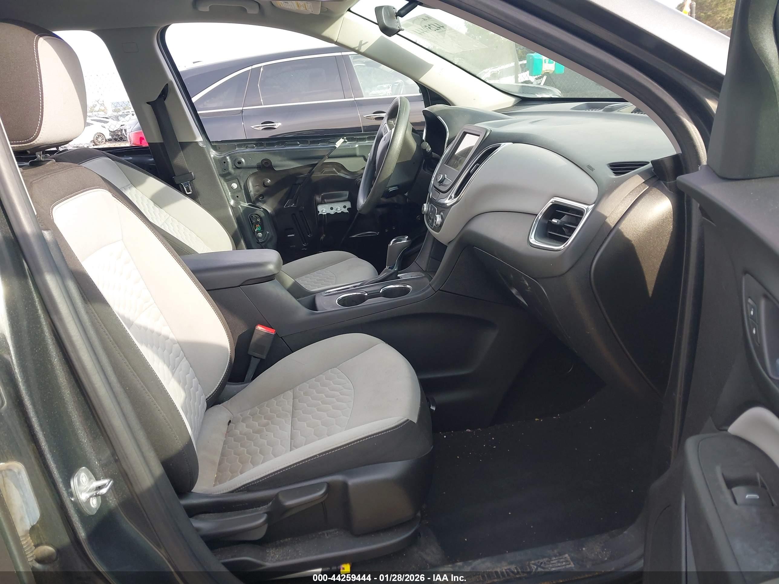 CHEVROLET EQUINOX image 5