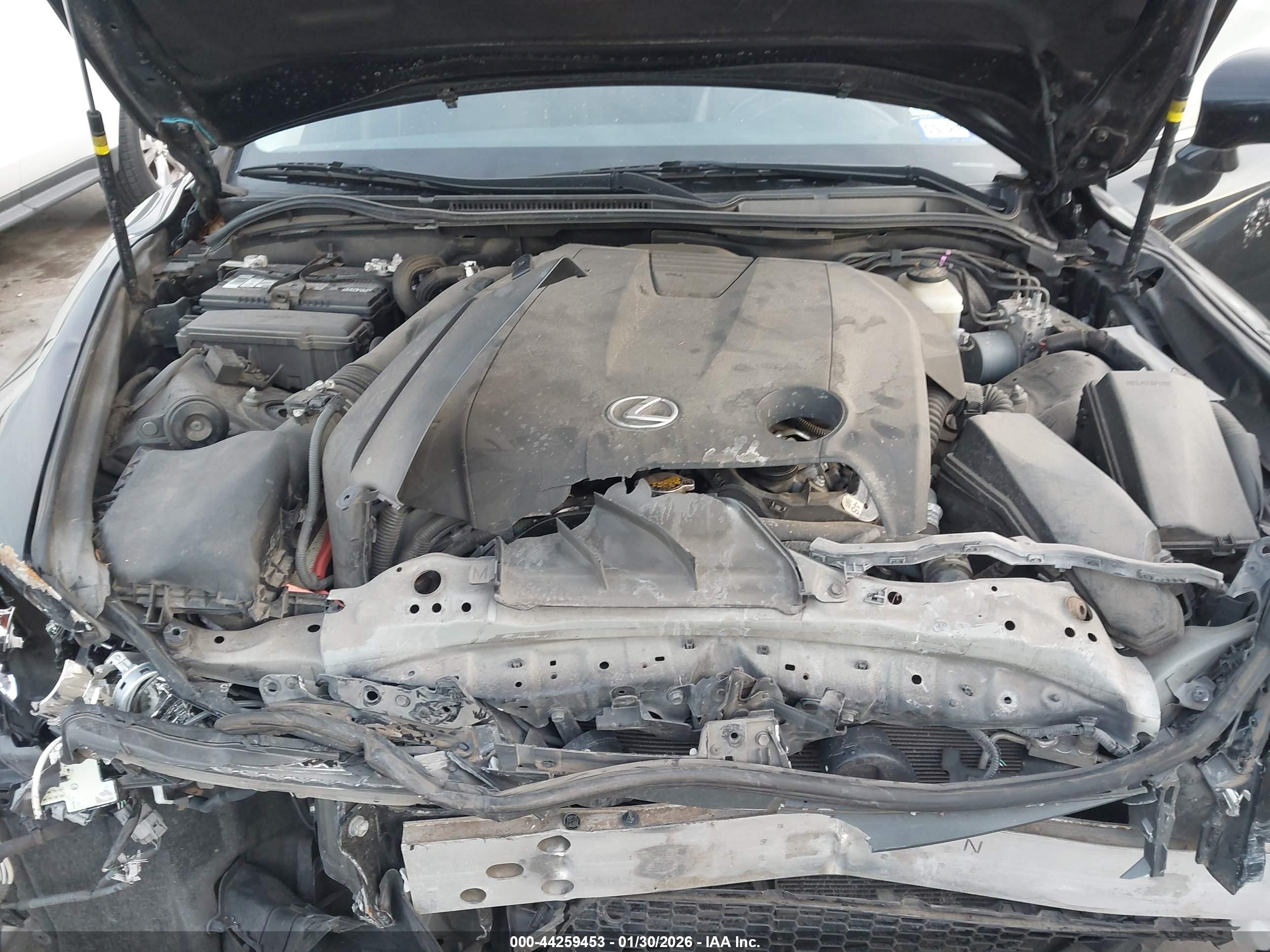 LEXUS IS image 10
