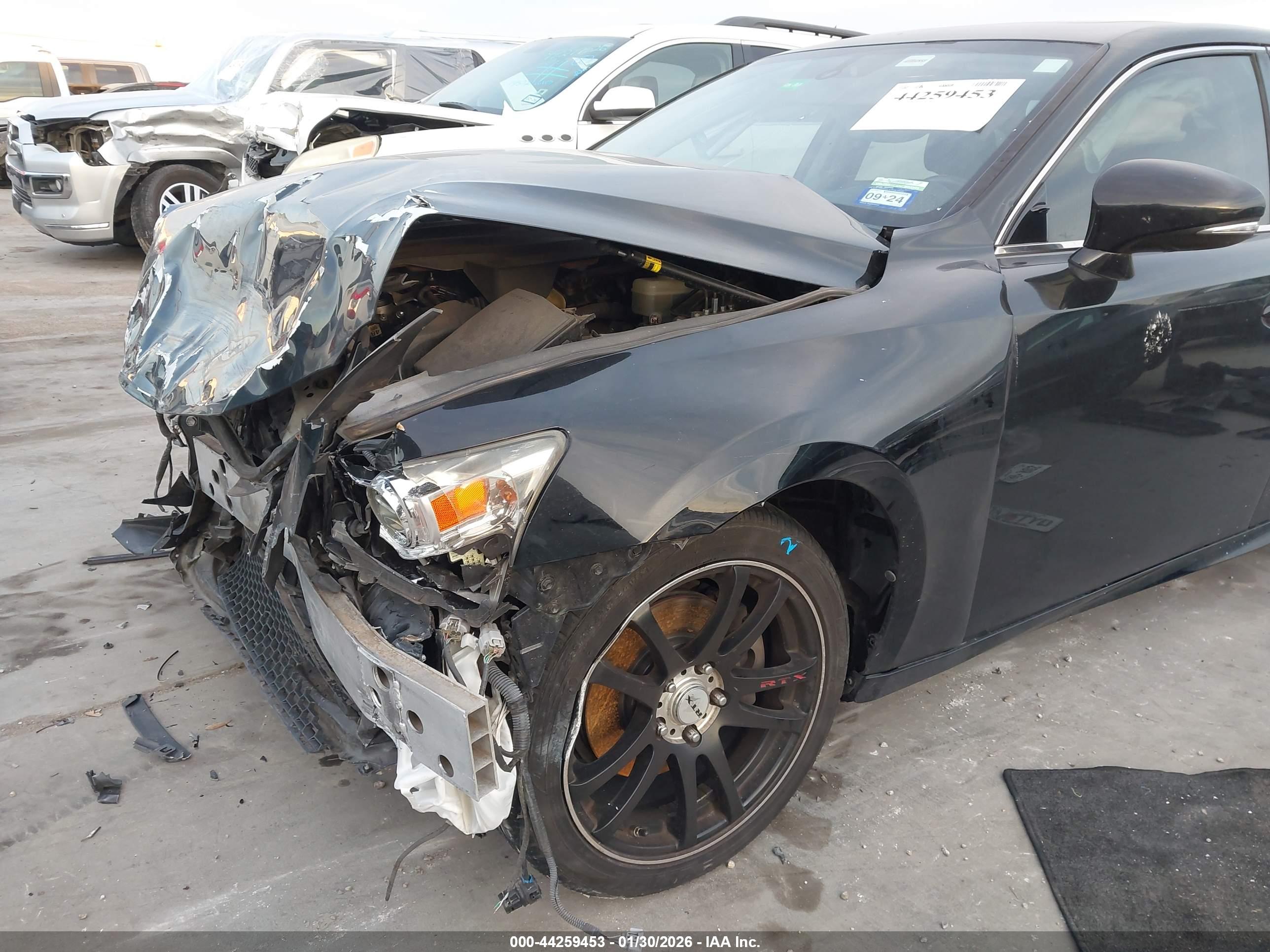 LEXUS IS image 6