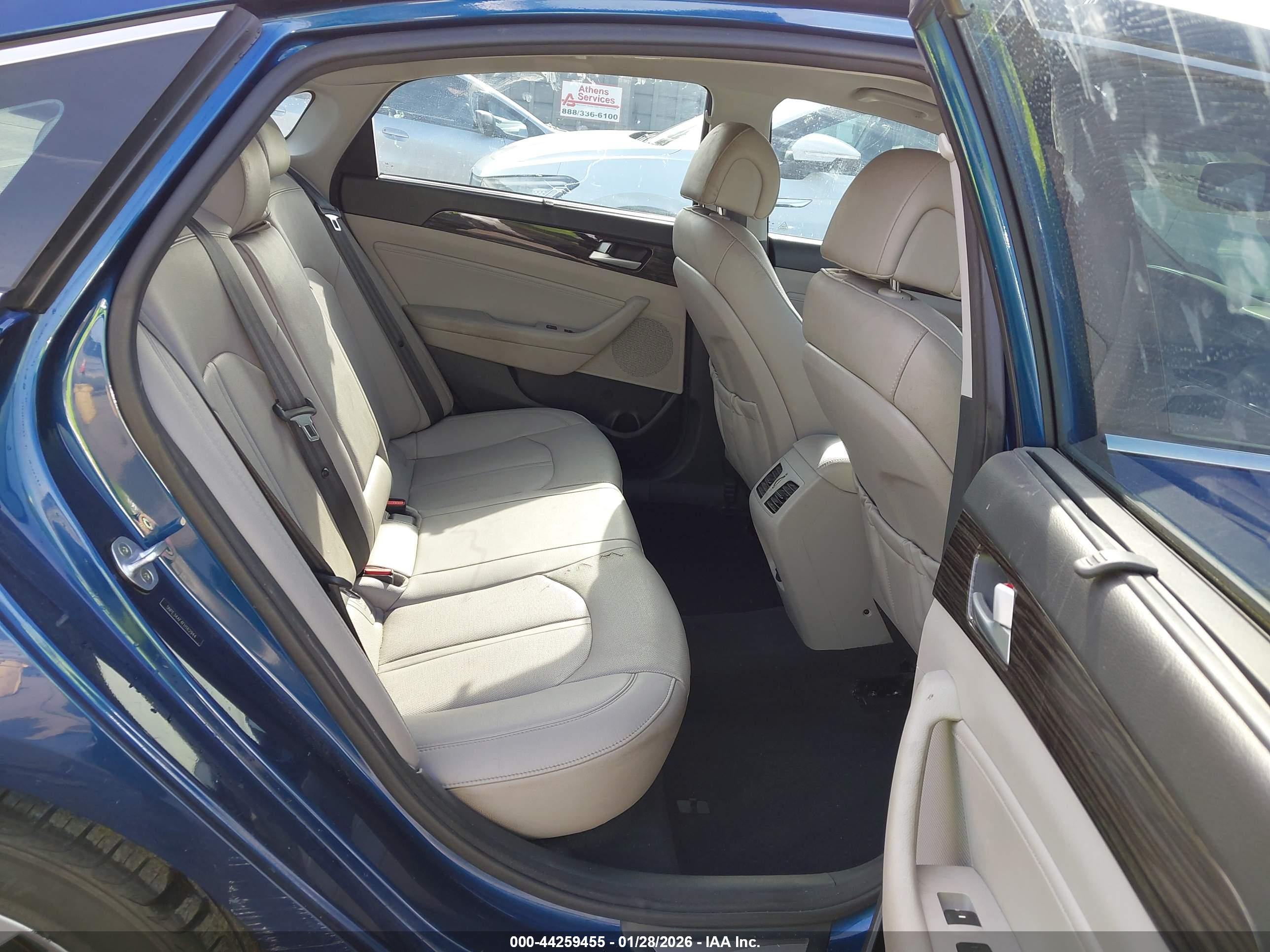 HYUNDAI SONATA image 8