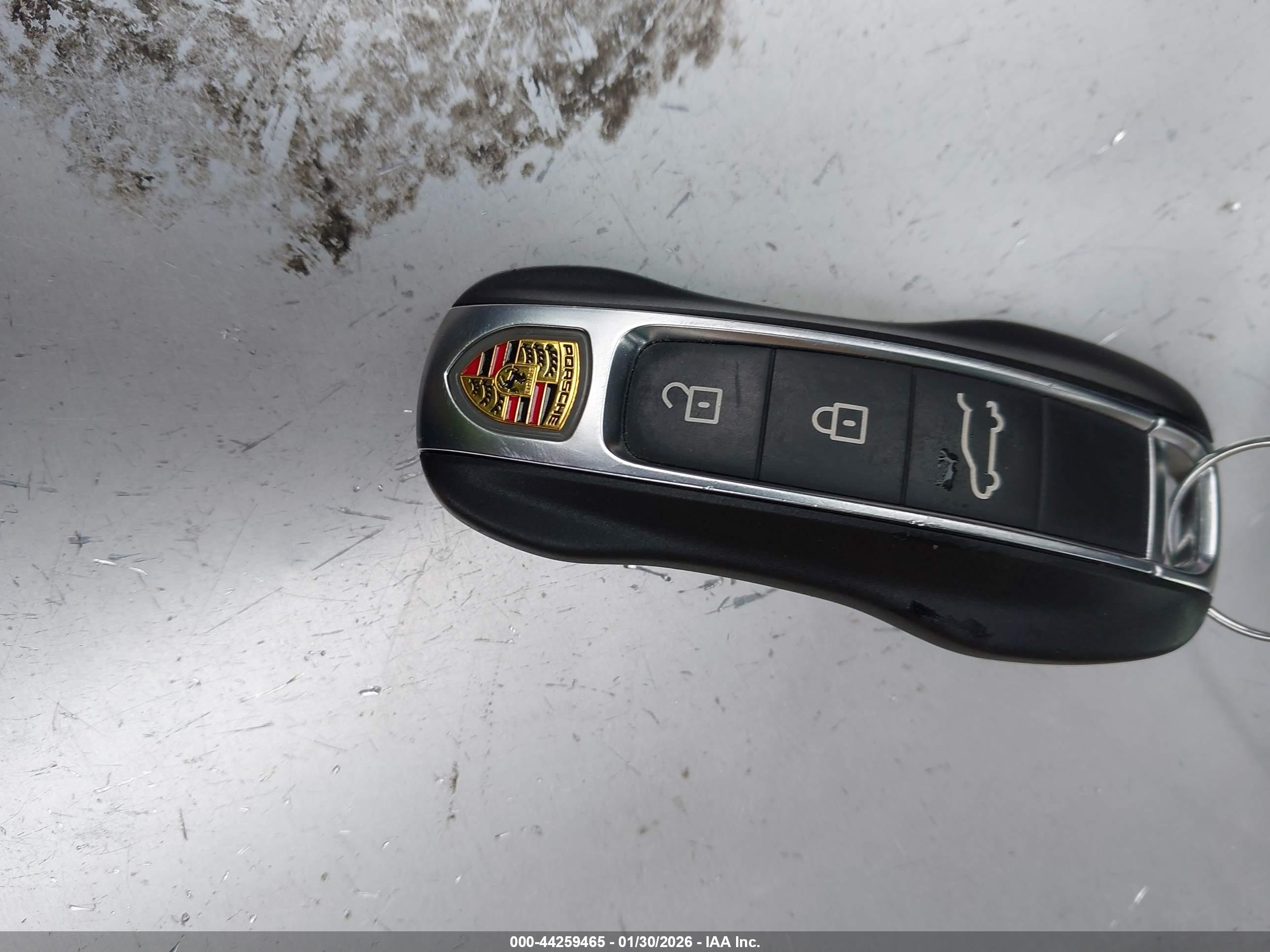 PORSCHE CAYENNE image 11