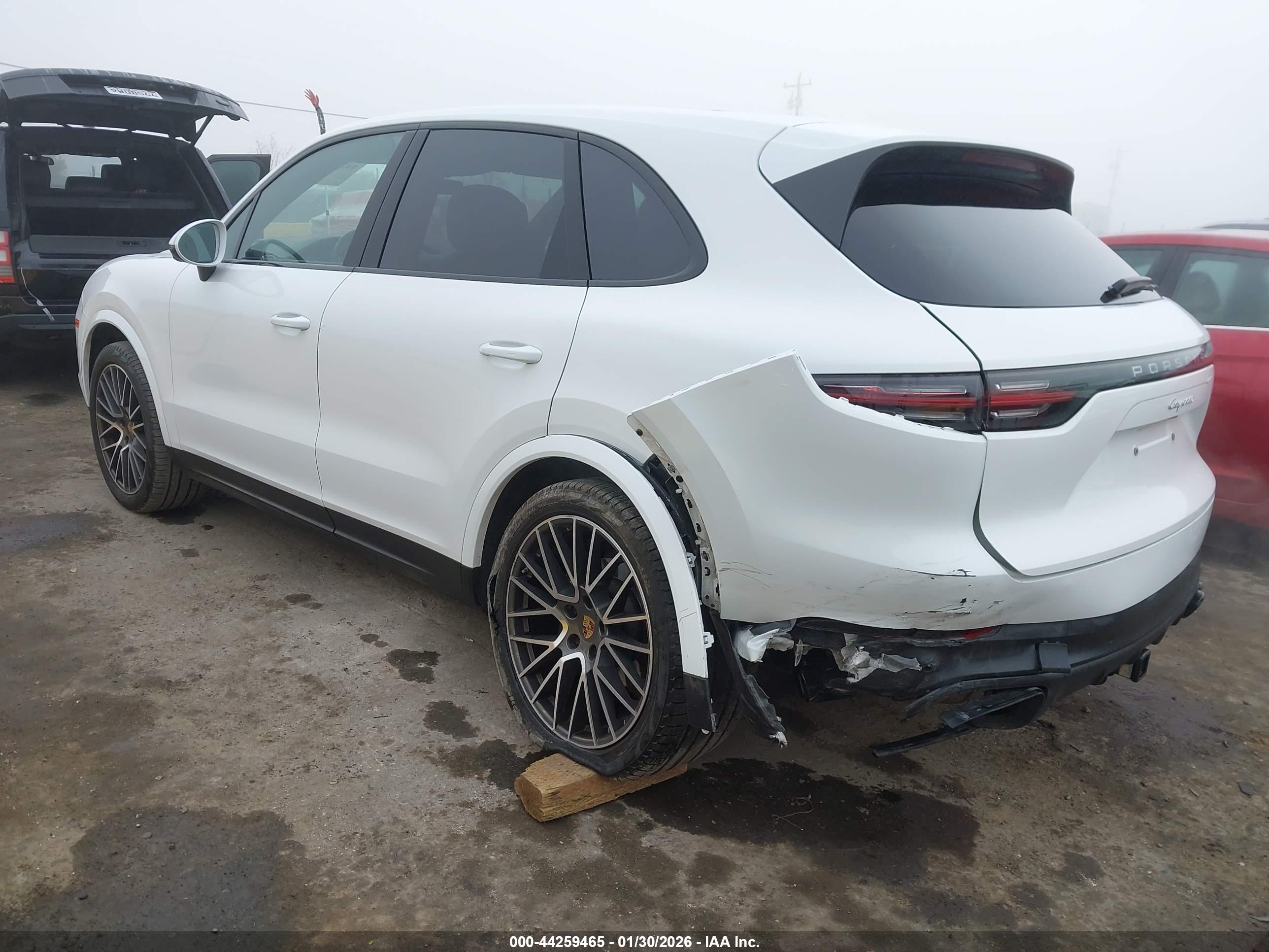PORSCHE CAYENNE image 3