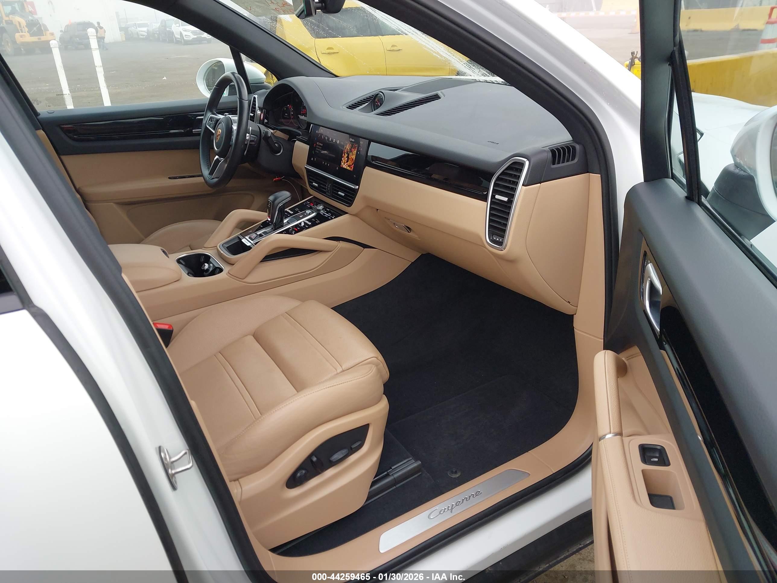 PORSCHE CAYENNE image 5