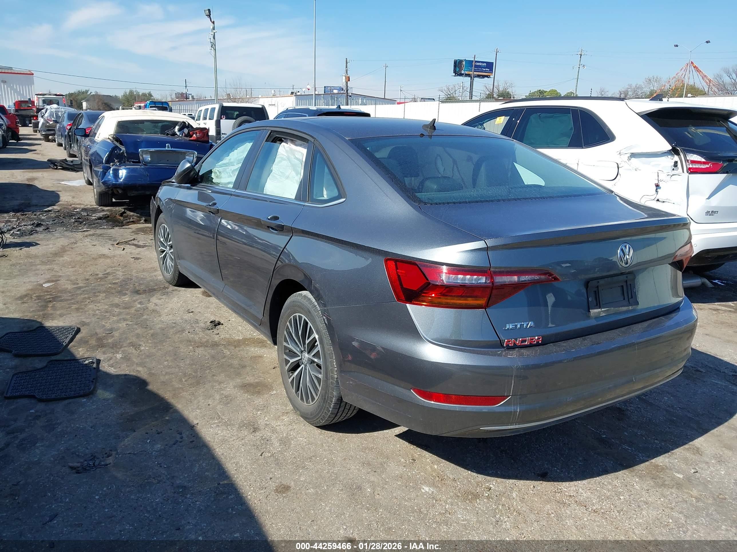 VOLKSWAGEN JETTA image 3
