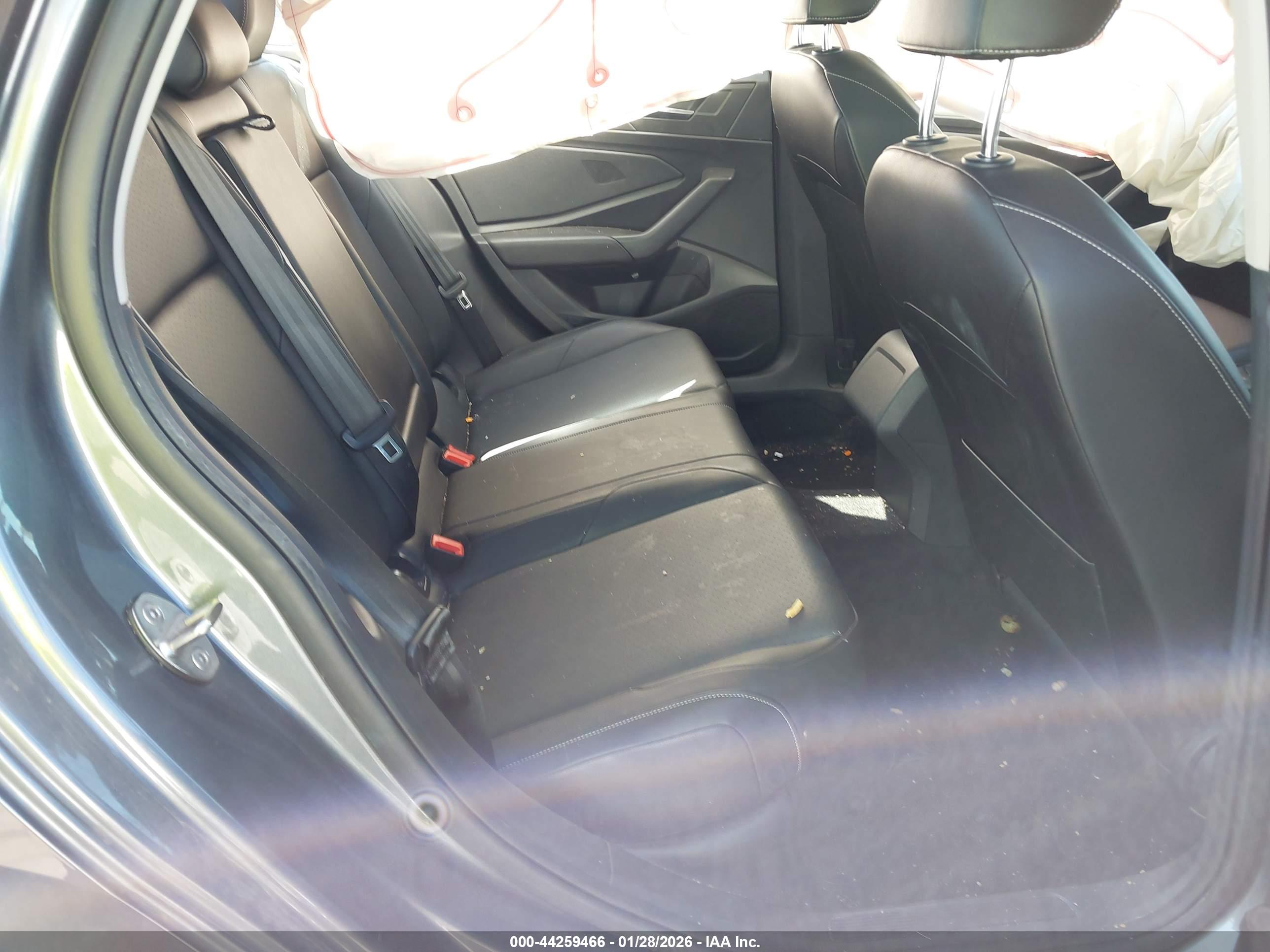 VOLKSWAGEN JETTA image 8