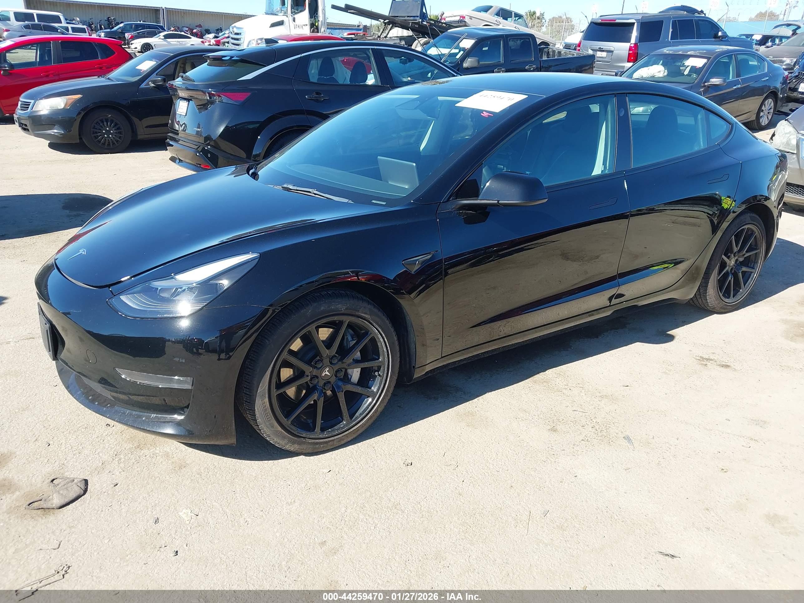 TESLA MODEL image 2