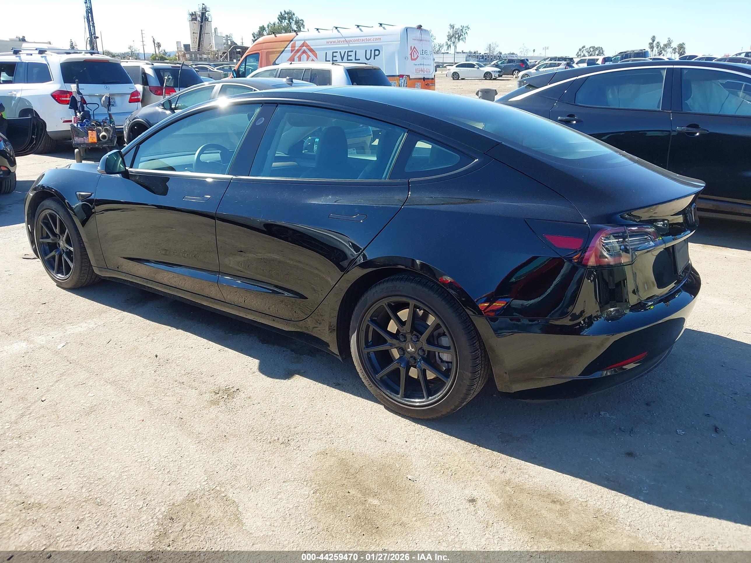 TESLA MODEL image 3