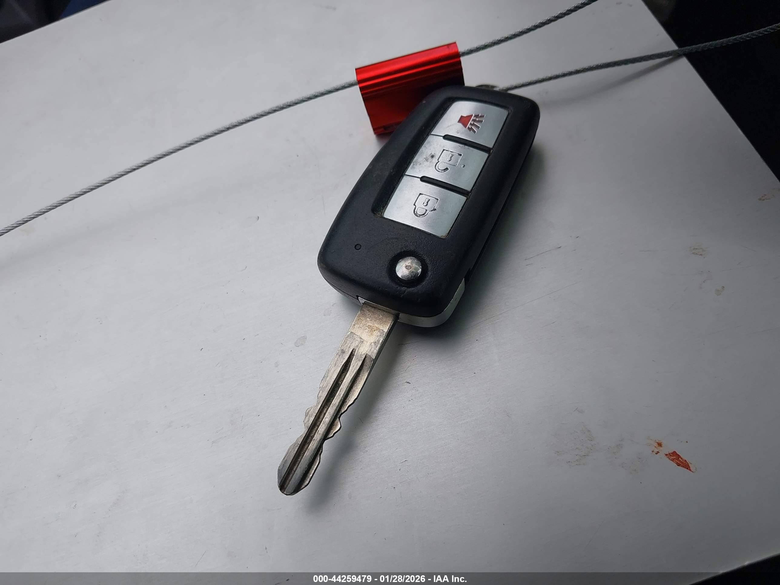 NISSAN ROGUE image 11