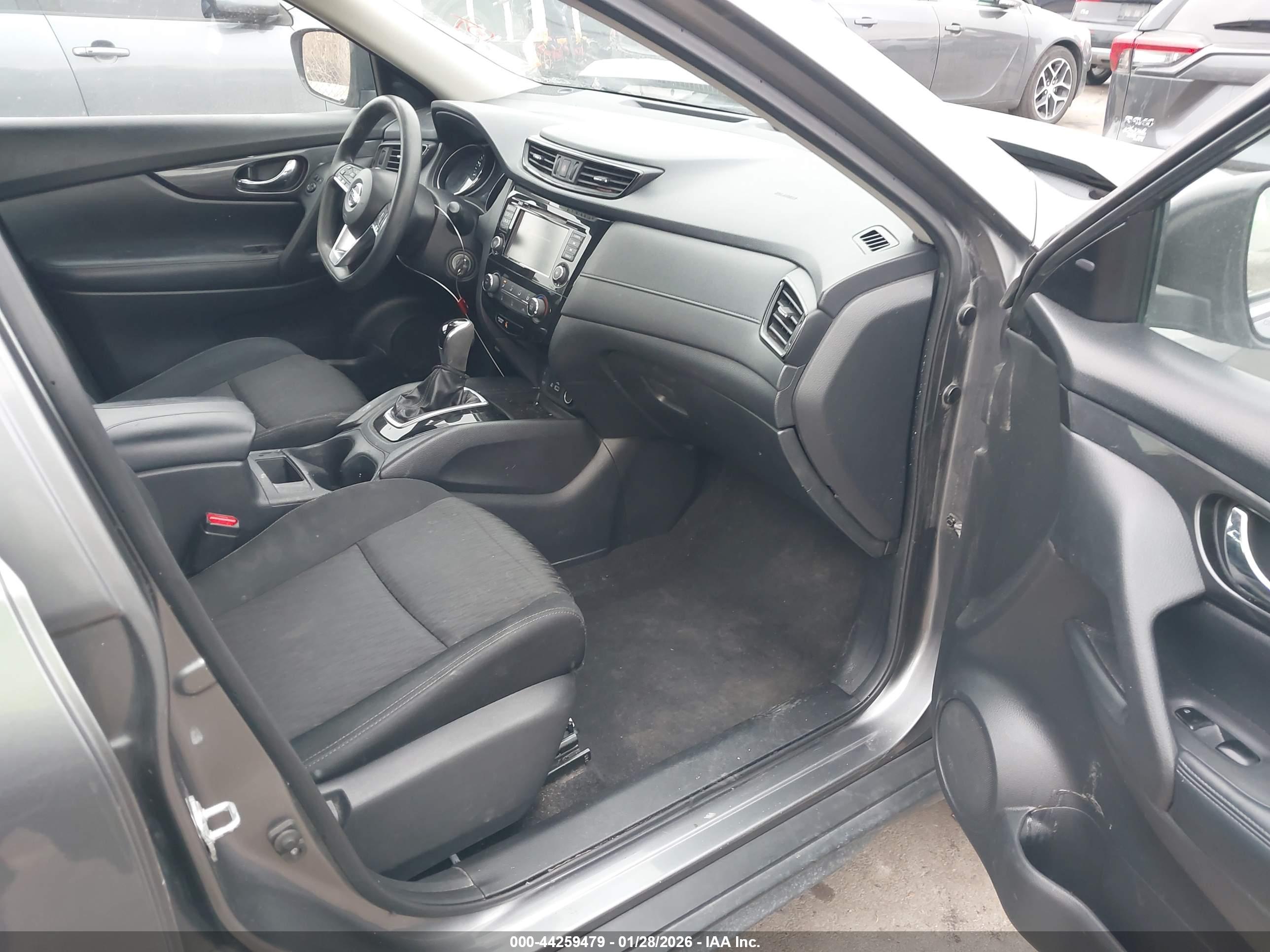 NISSAN ROGUE image 5
