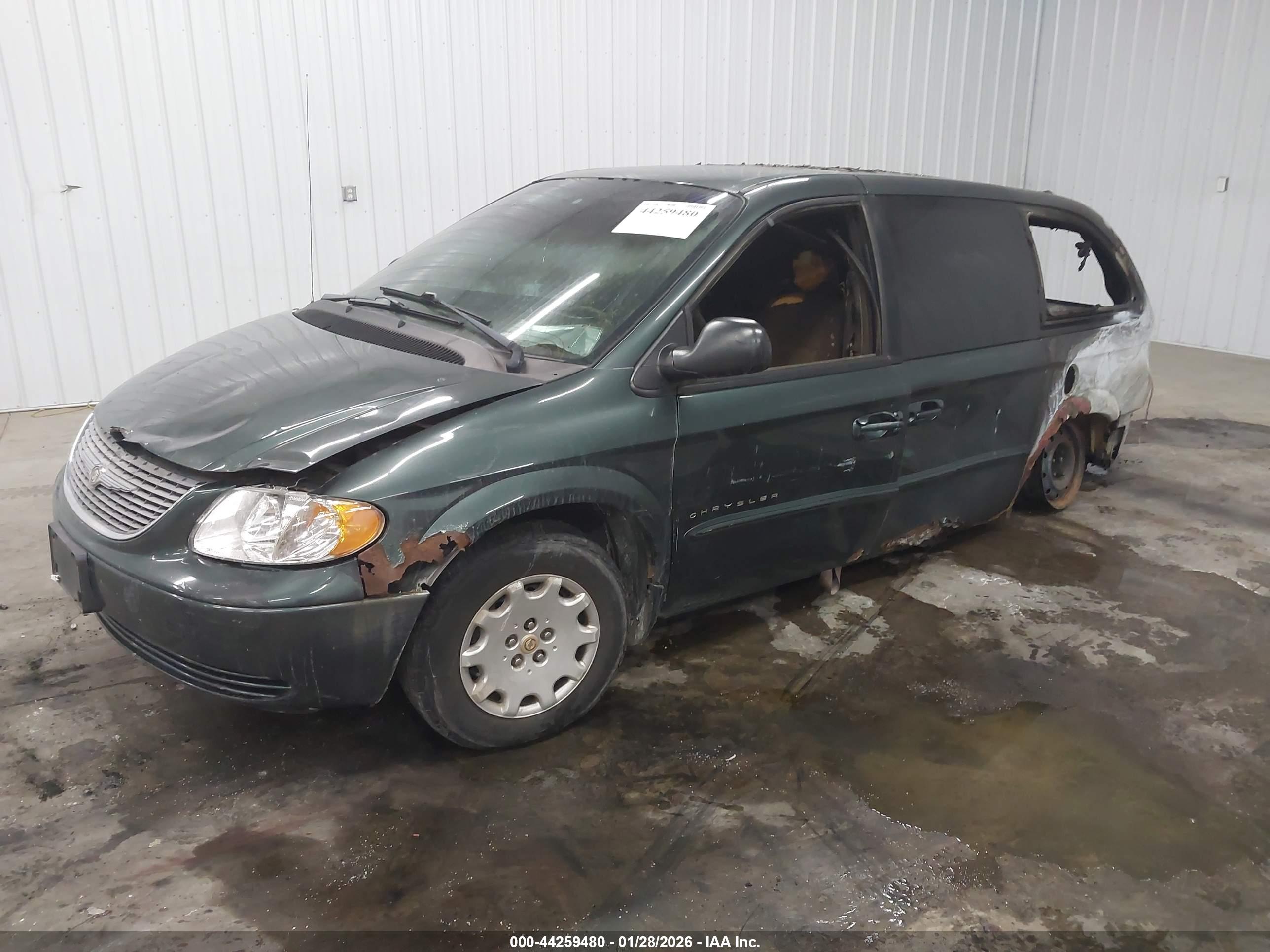 CHRYSLER TOWN image 2