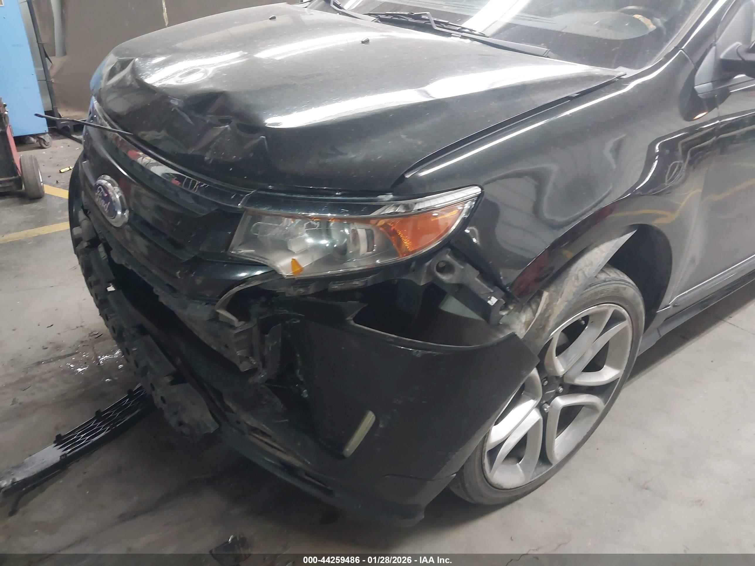 FORD EDGE image 6