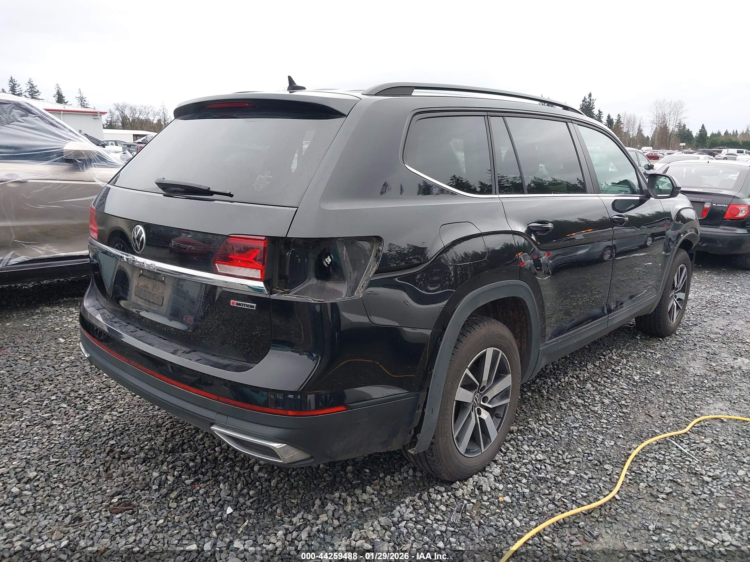 VOLKSWAGEN ATLAS image 4