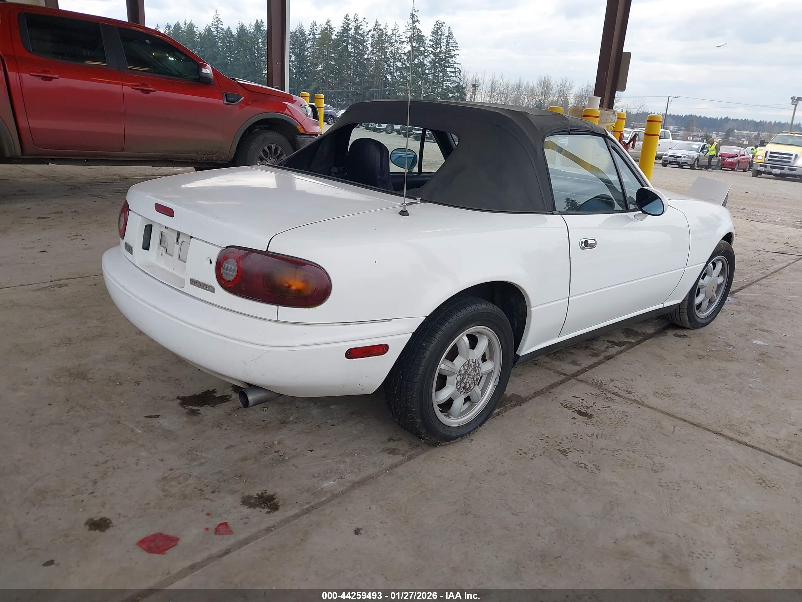 MAZDA MX-5 image 4