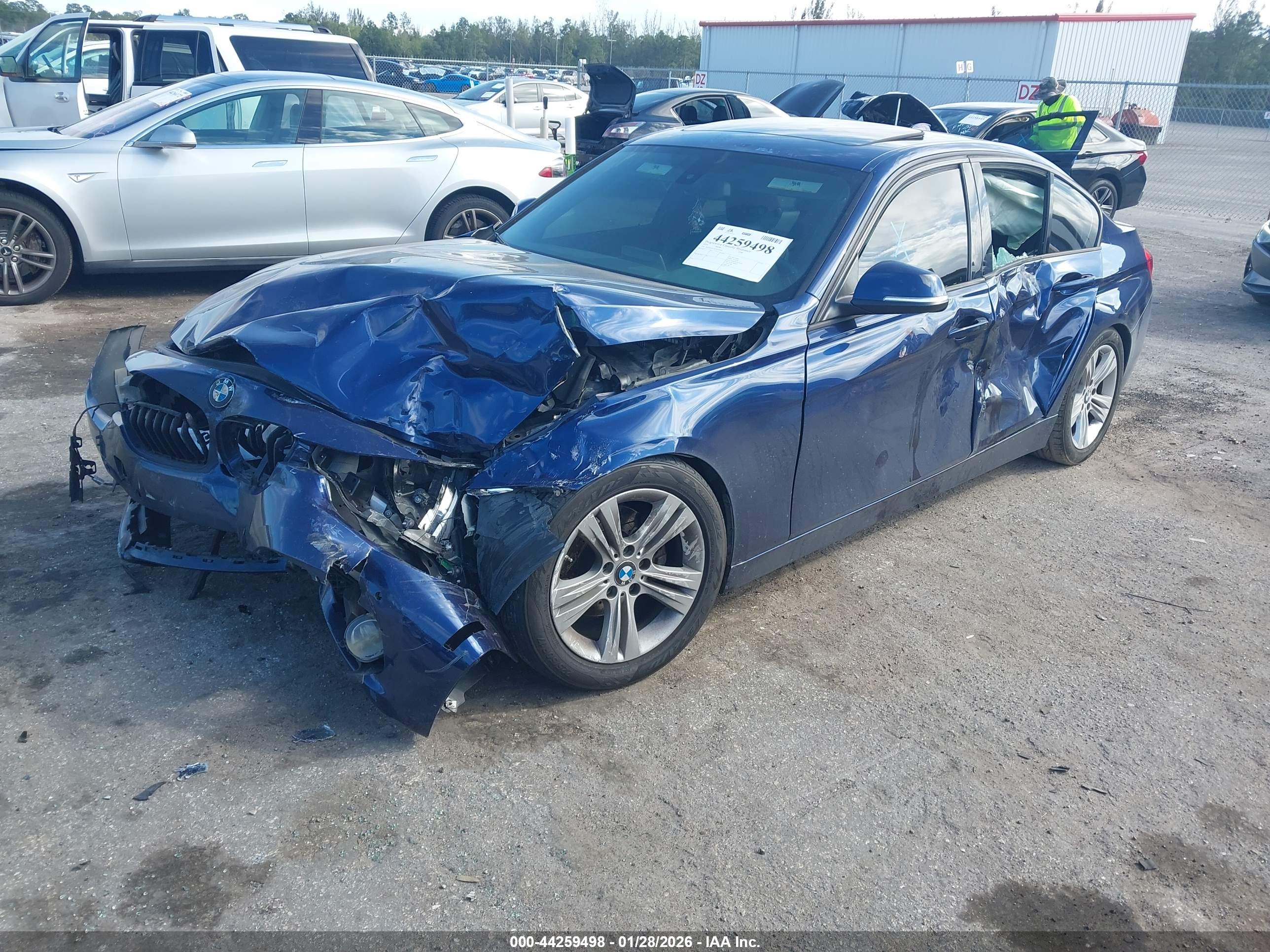 BMW 328I image 2