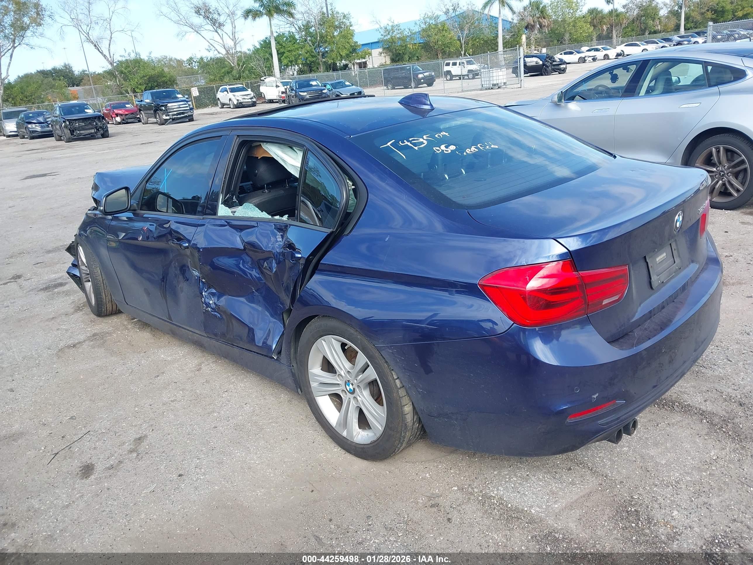 BMW 328I image 3