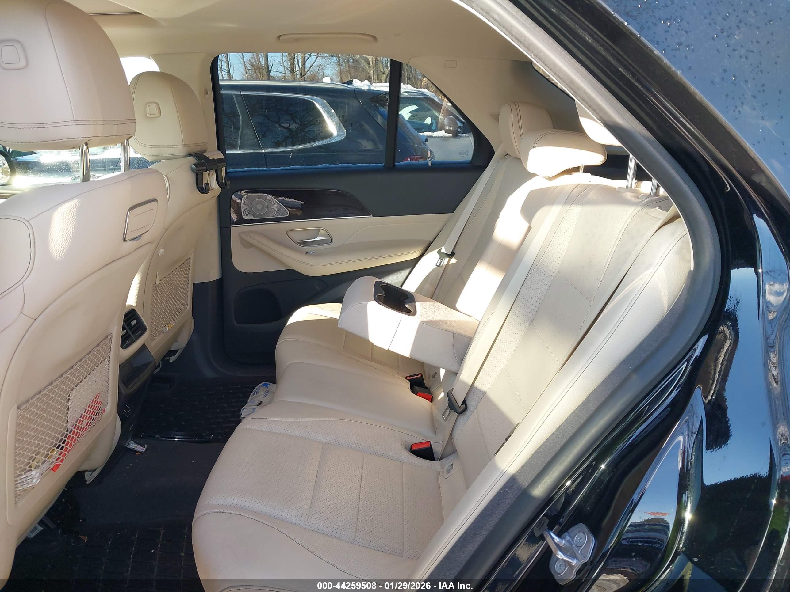 MERCEDES-BENZ GLE image 8
