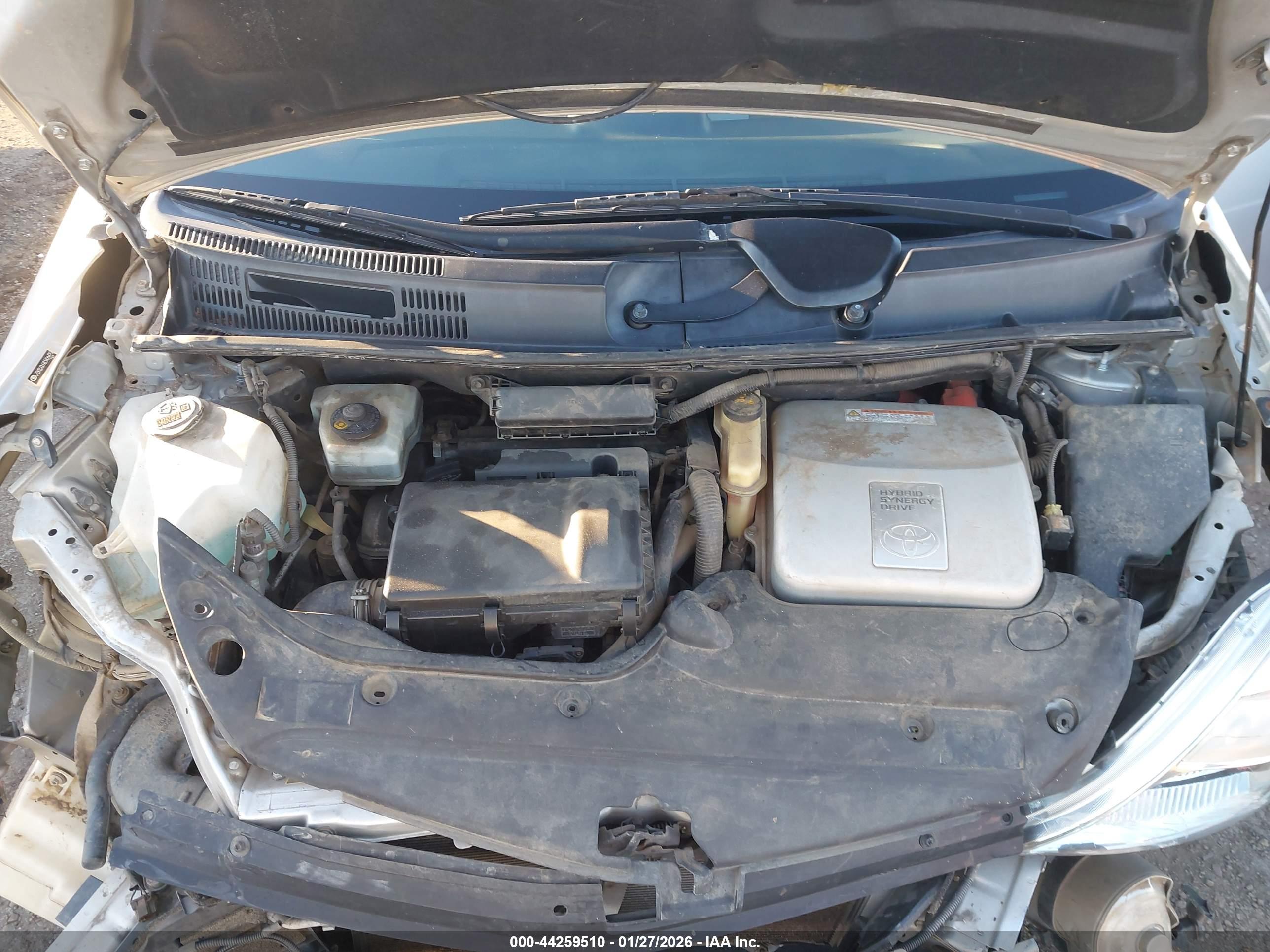 TOYOTA PRIUS image 10
