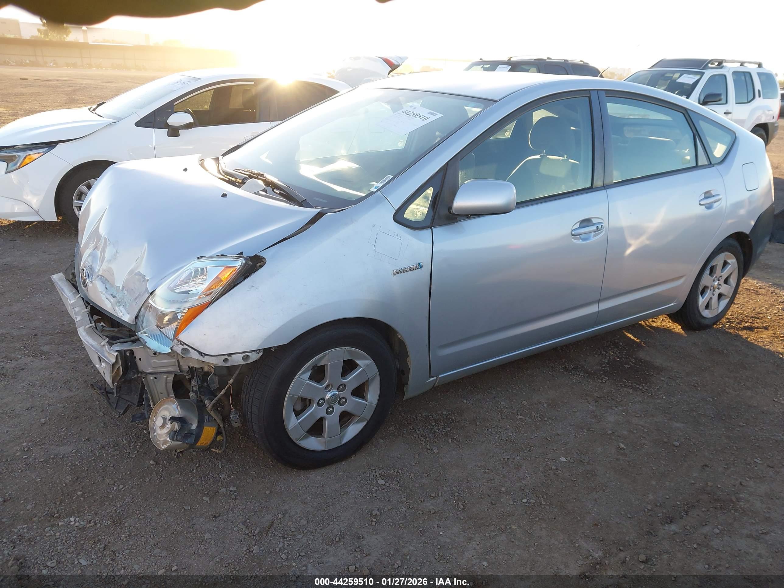 TOYOTA PRIUS image 2