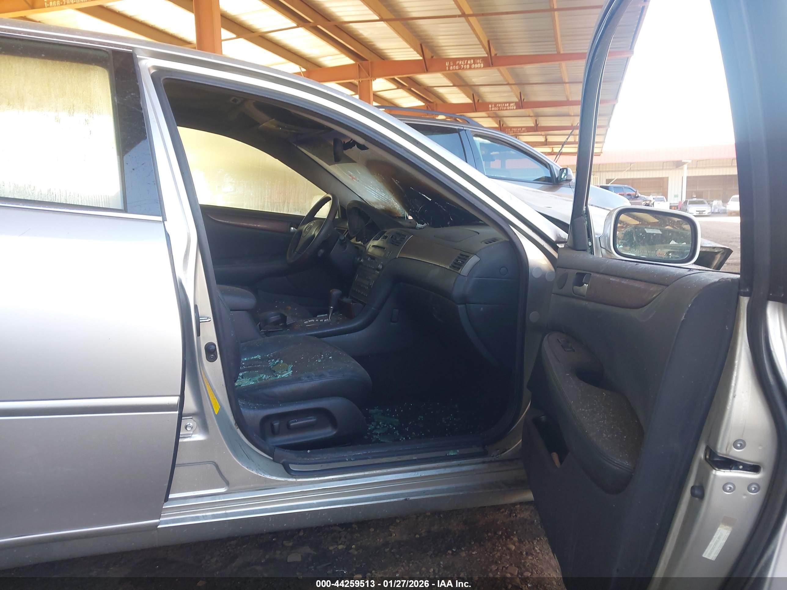 LEXUS ES image 5
