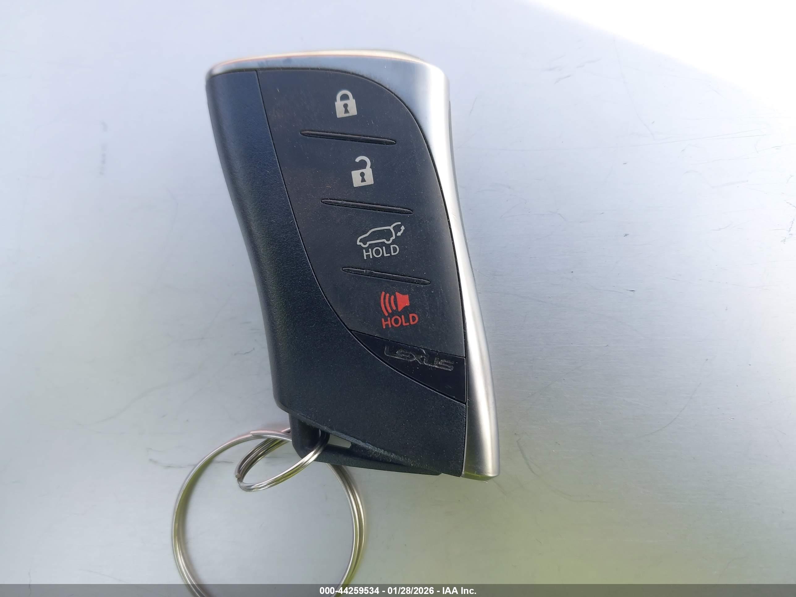 LEXUS UX image 11