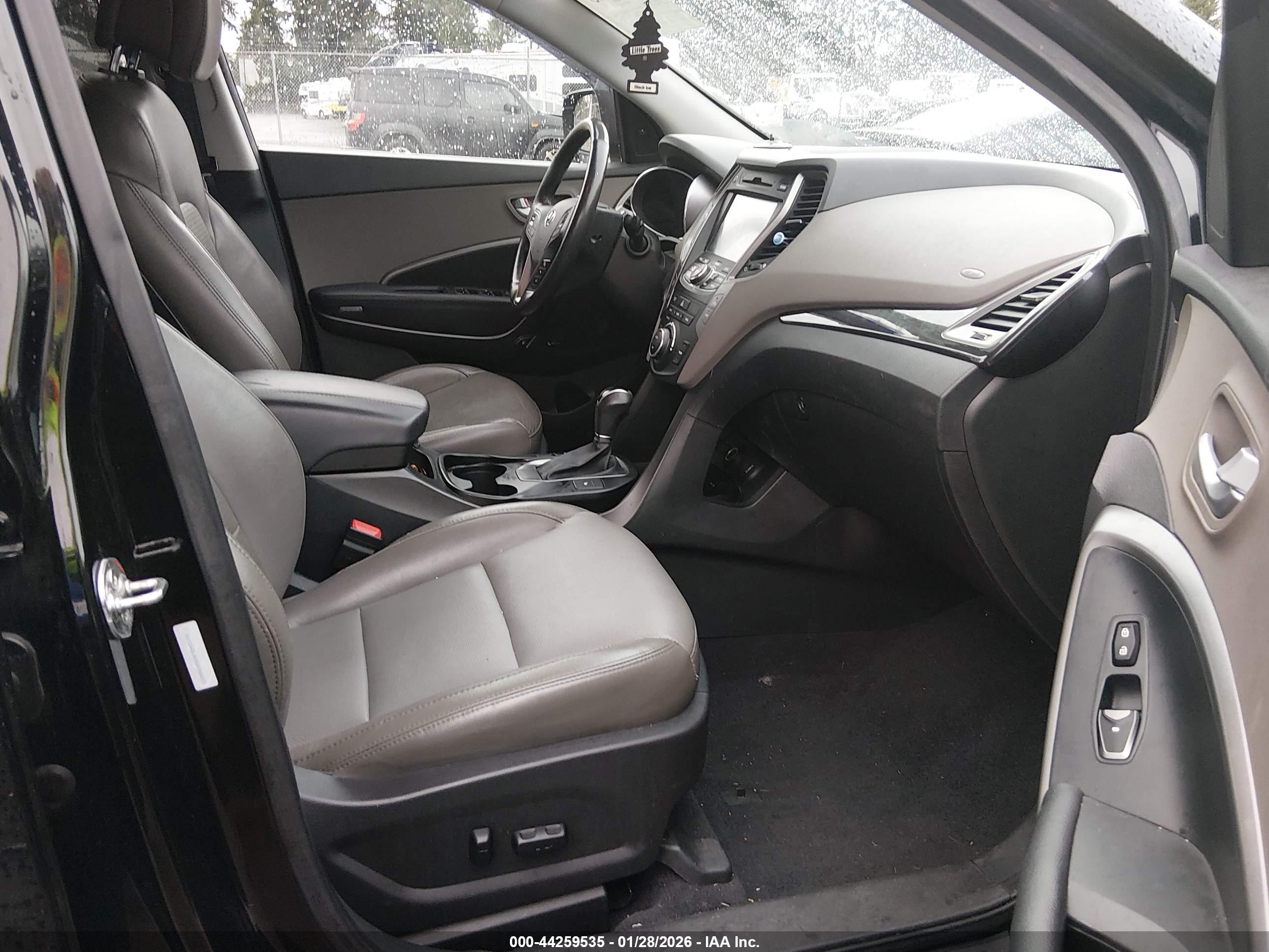 HYUNDAI SANTA image 5