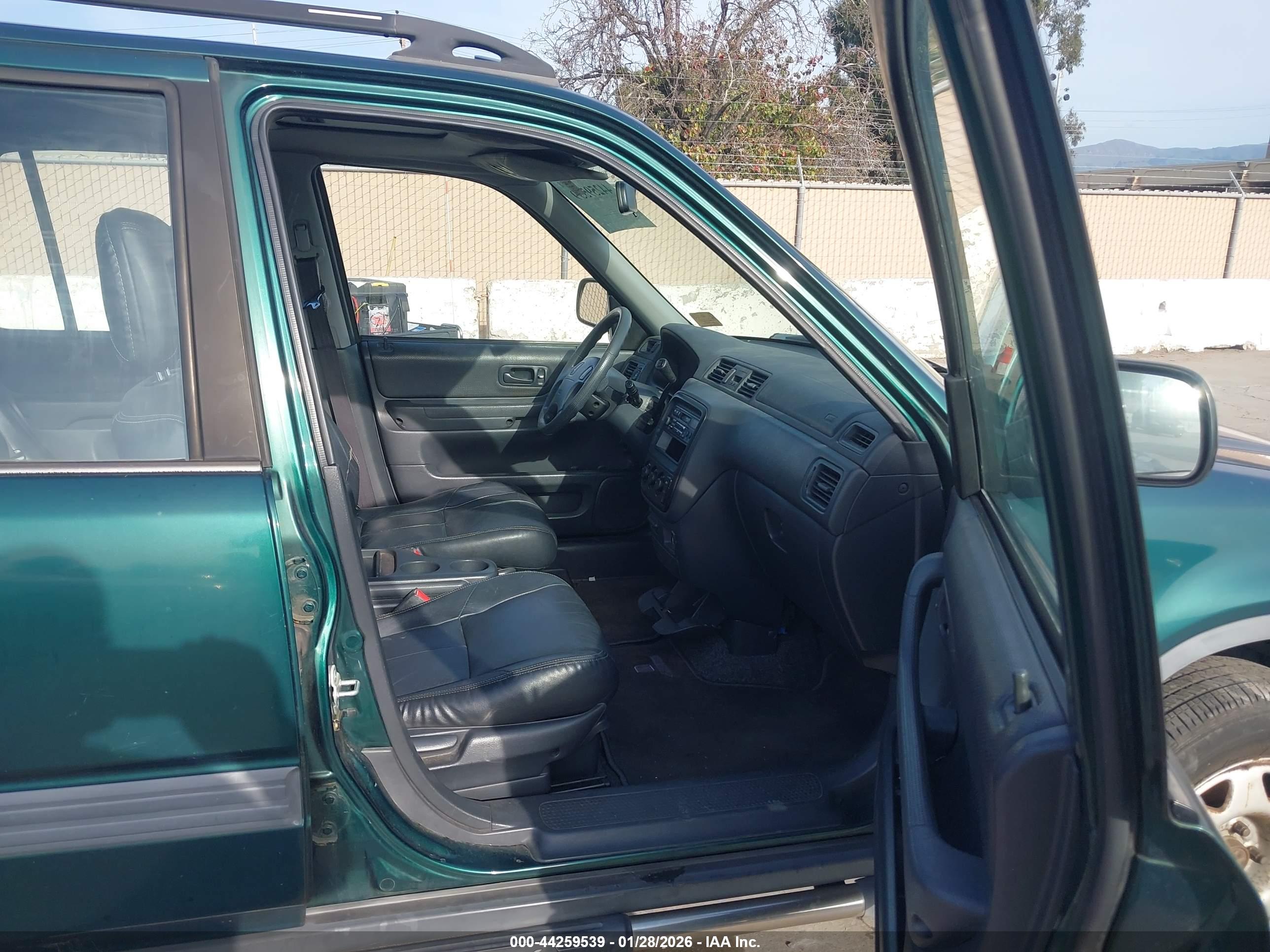 HONDA CR-V image 5