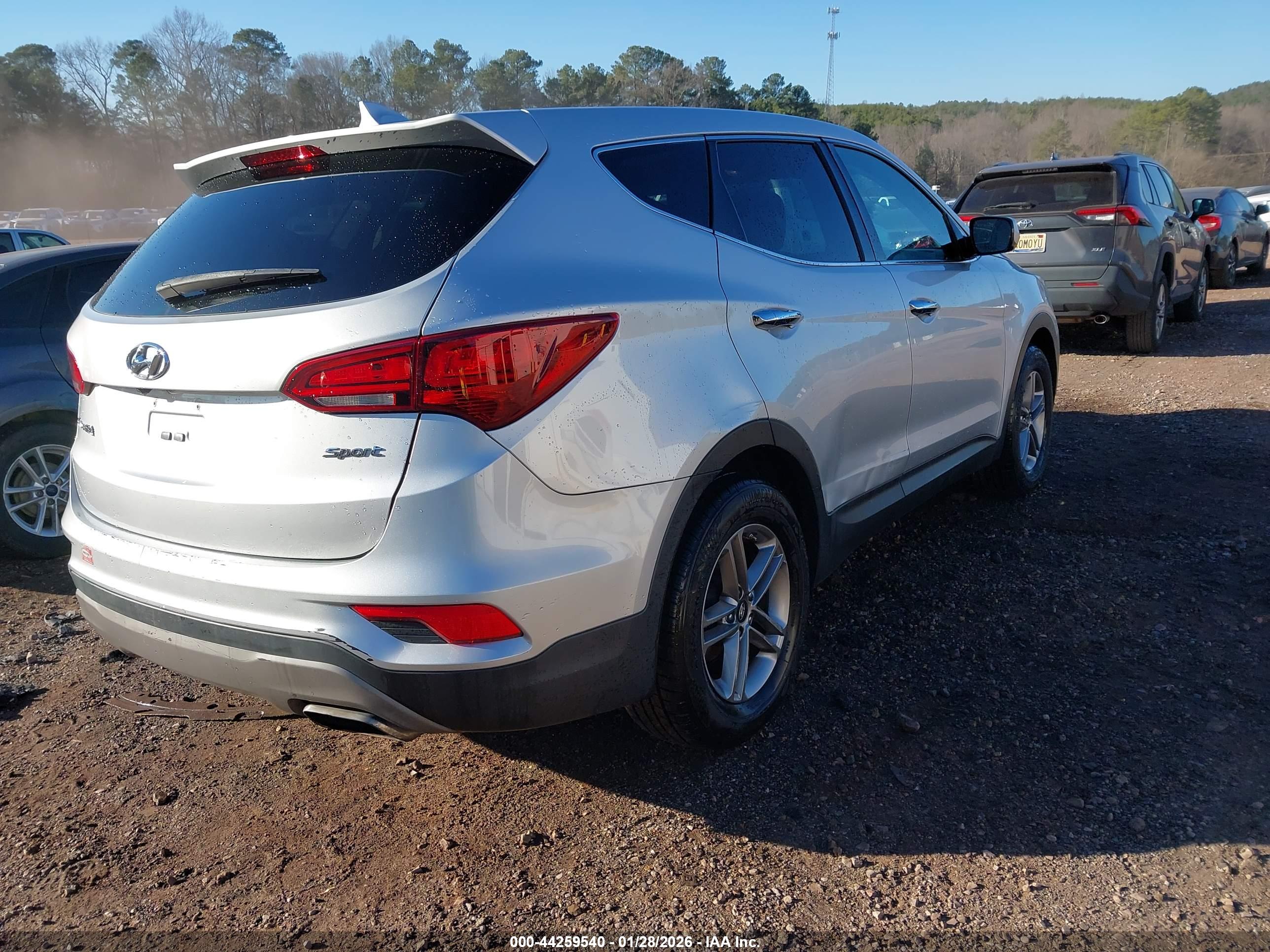 HYUNDAI SANTA image 4