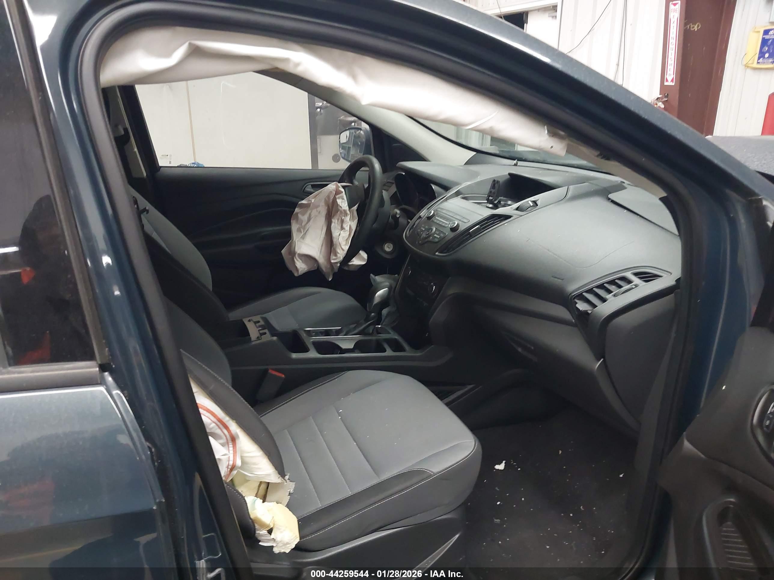 FORD ESCAPE image 5
