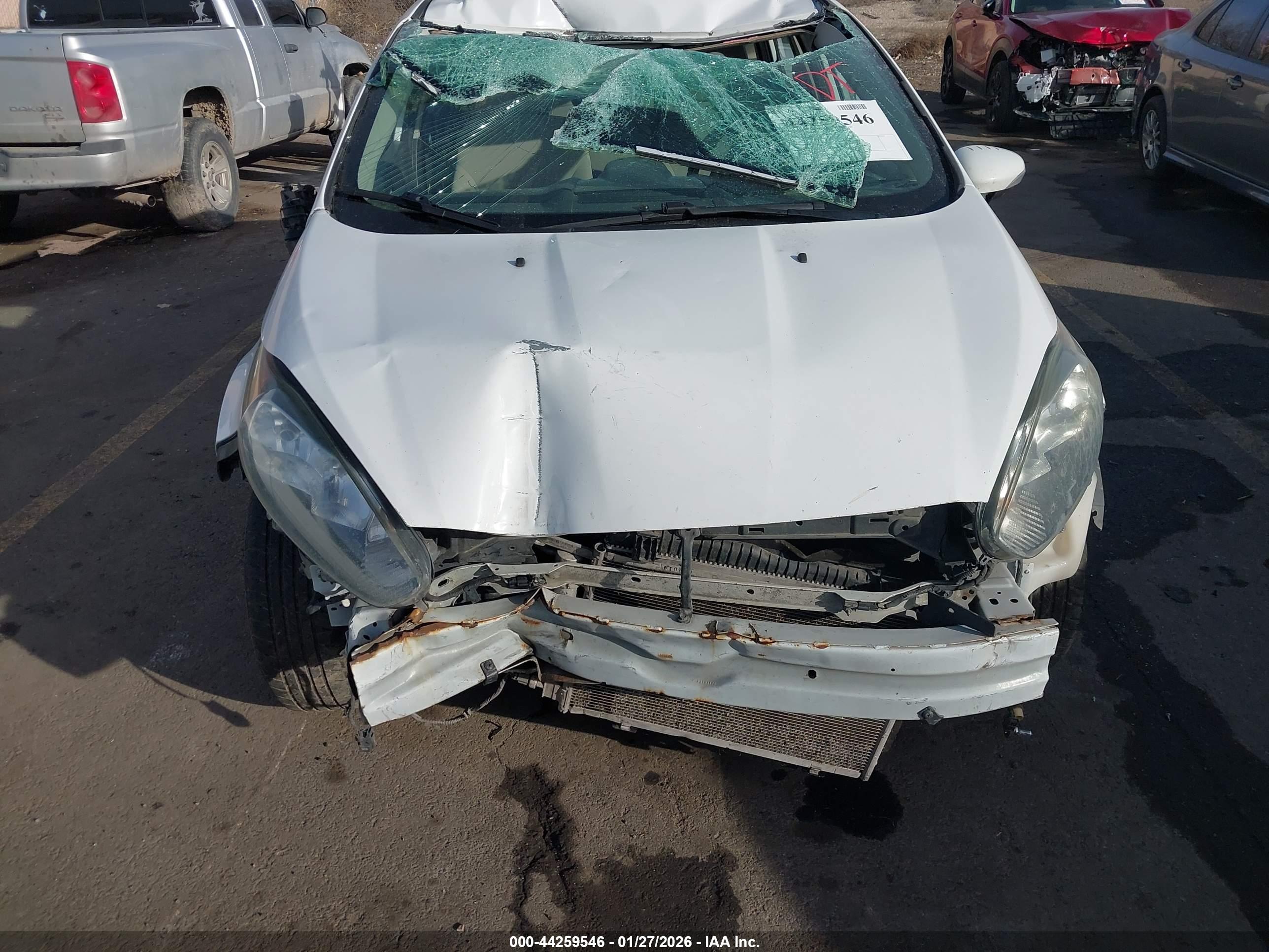 FORD FIESTA image 6