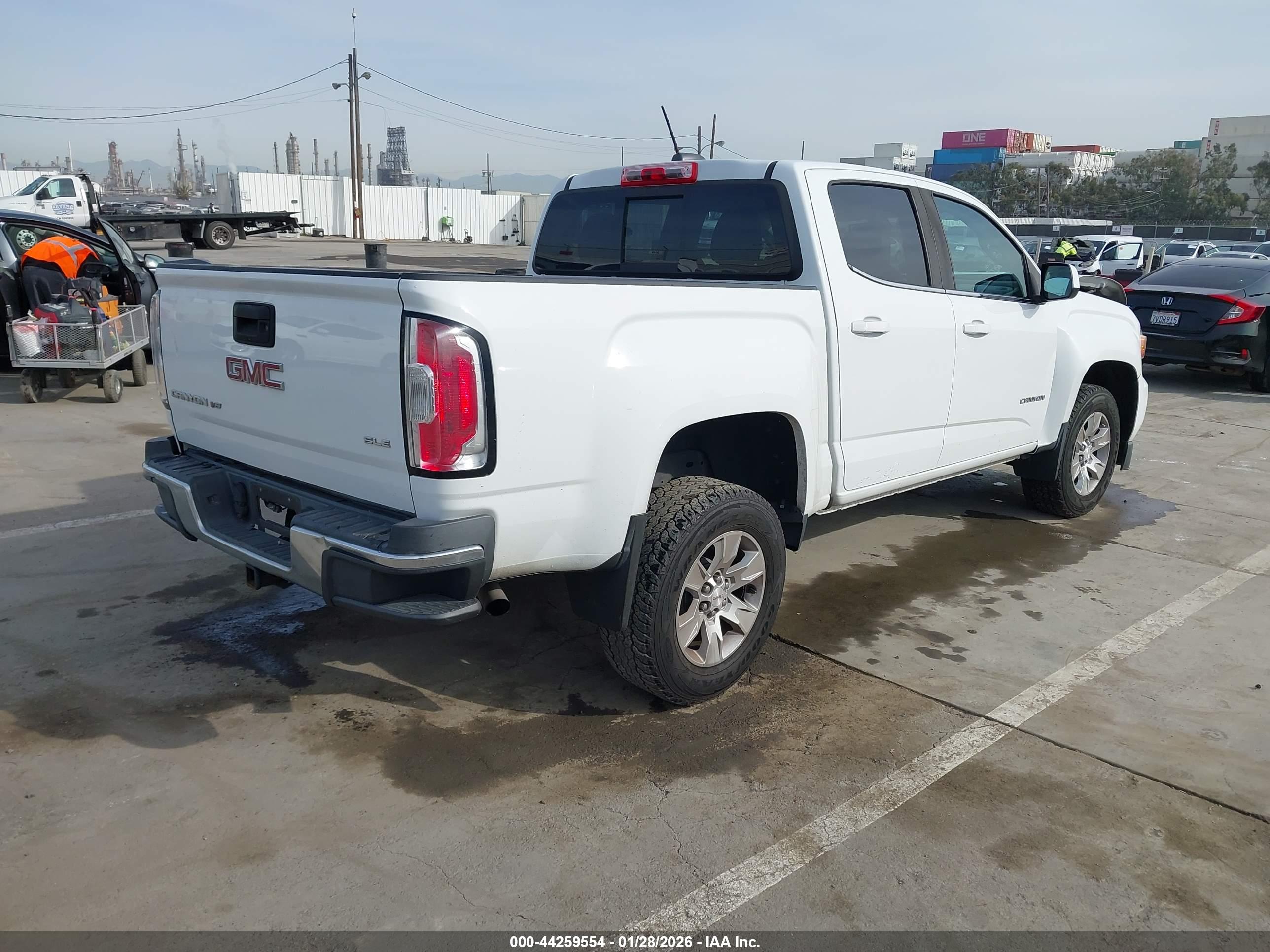 GMC CANYON image 4