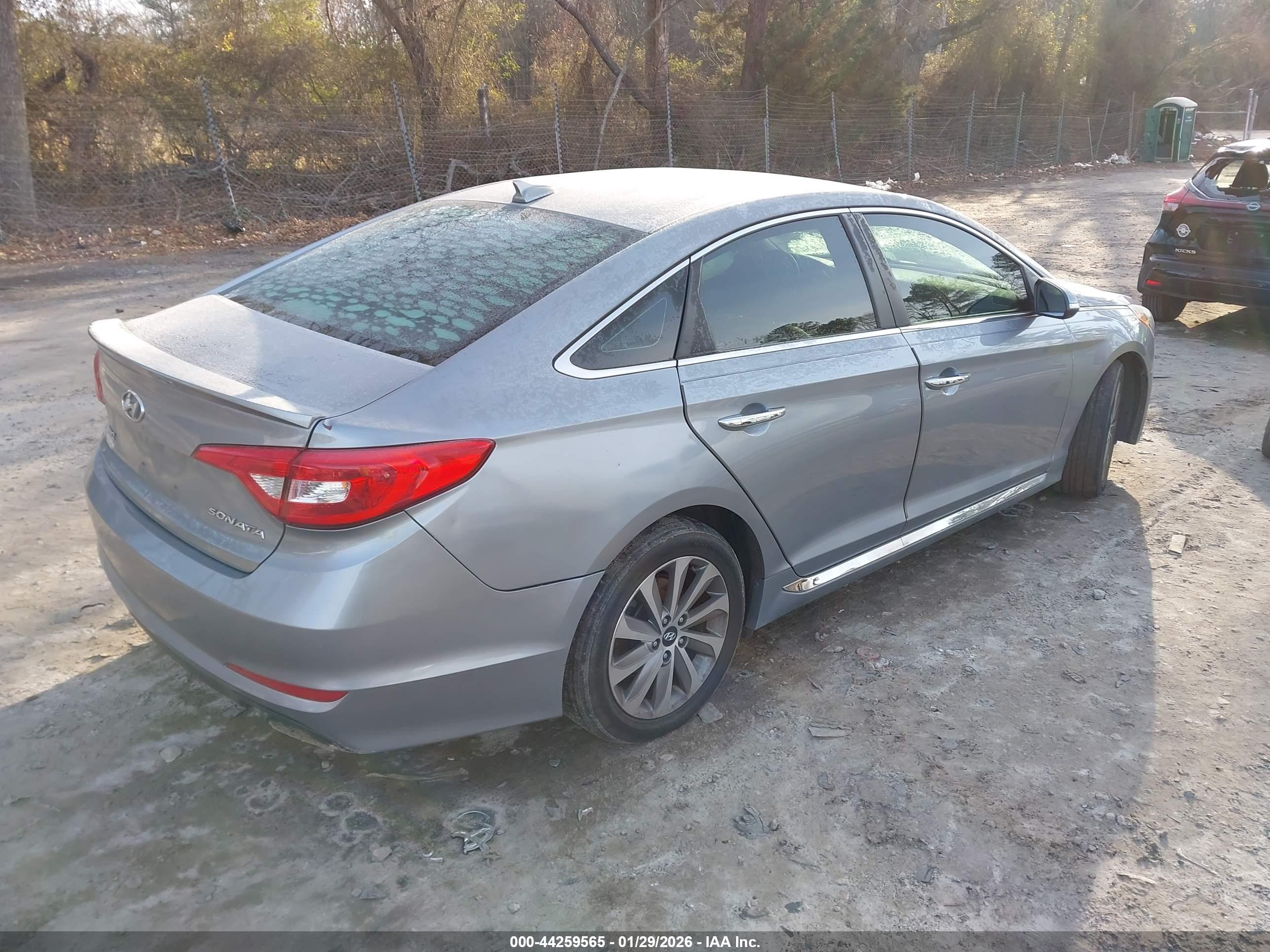 HYUNDAI SONATA image 4