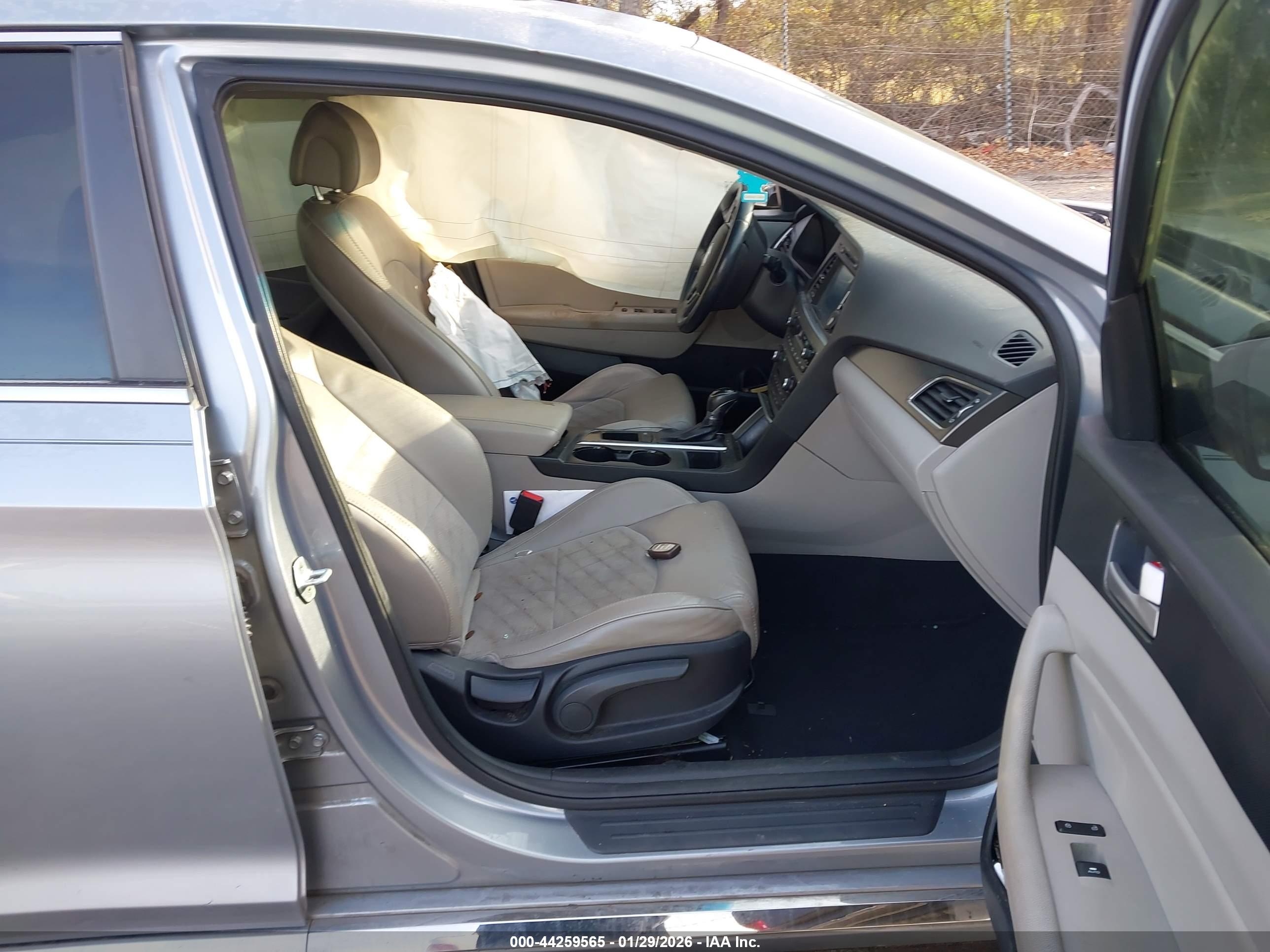 HYUNDAI SONATA image 5