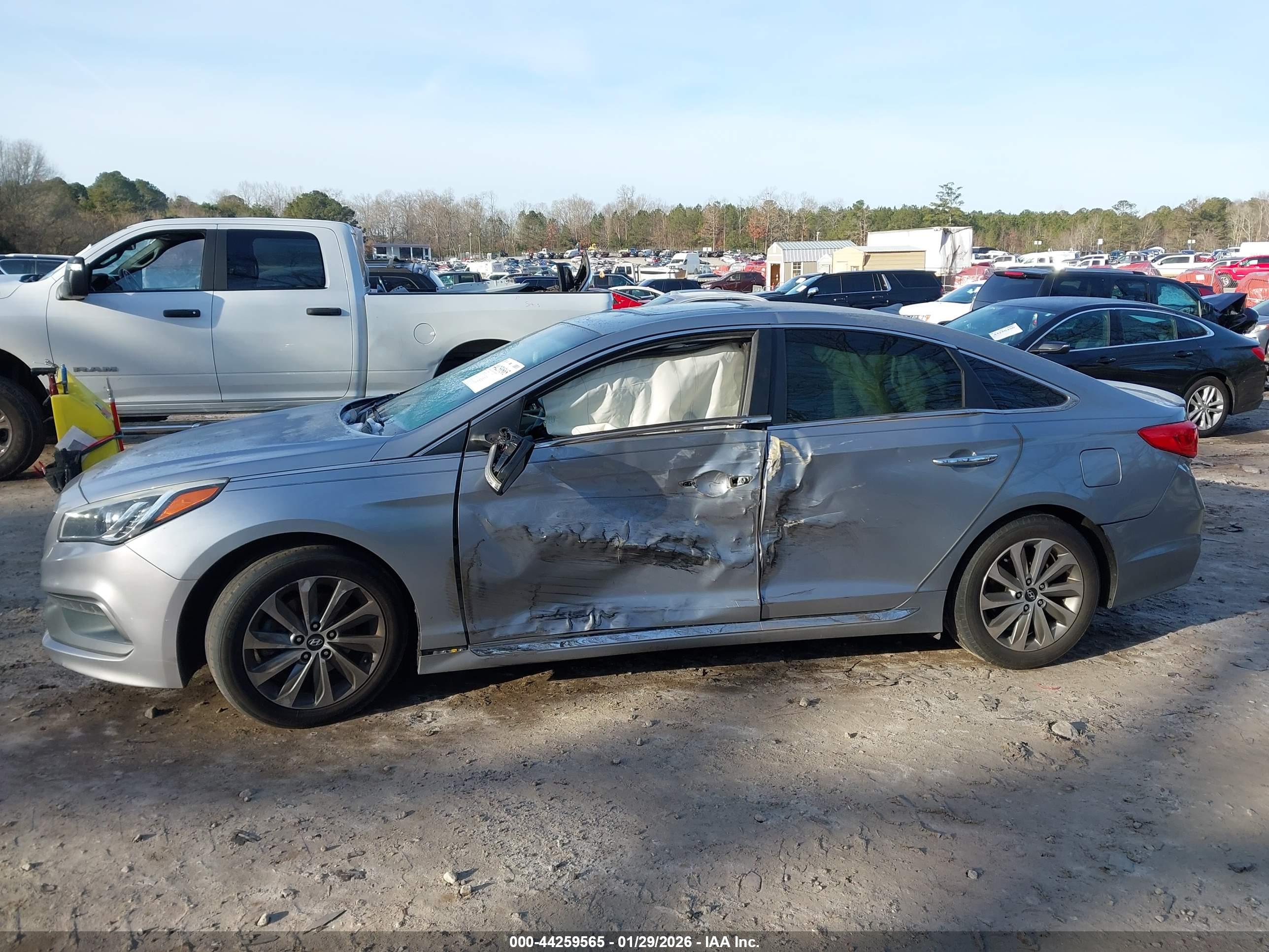 HYUNDAI SONATA image 6