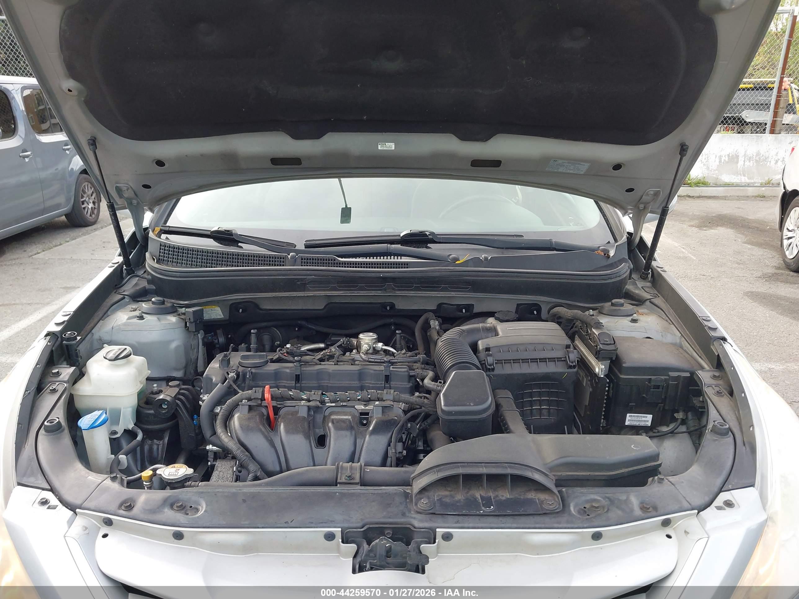 HYUNDAI SONATA image 10