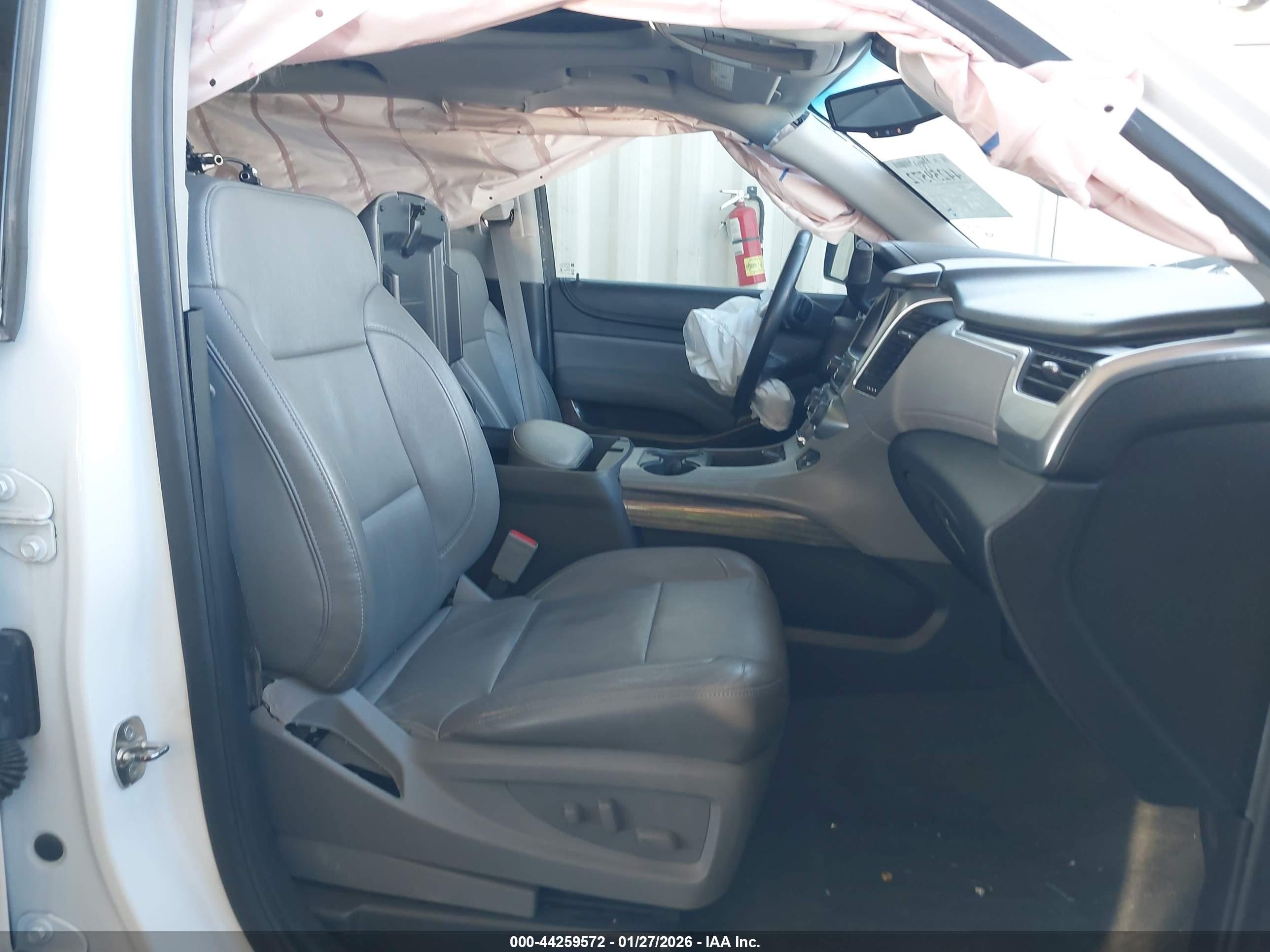 CHEVROLET TAHOE image 5