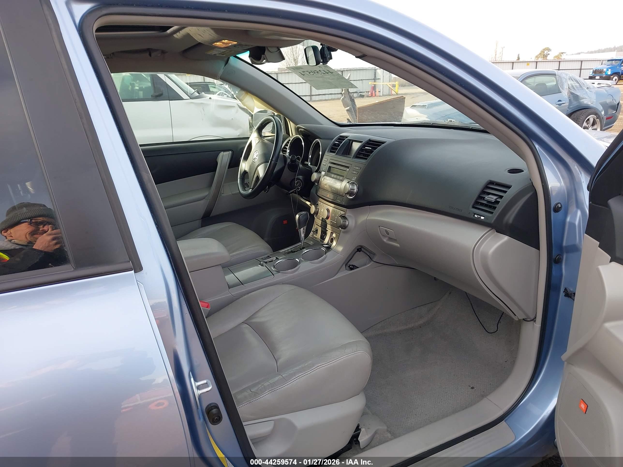TOYOTA HIGHLANDER image 5