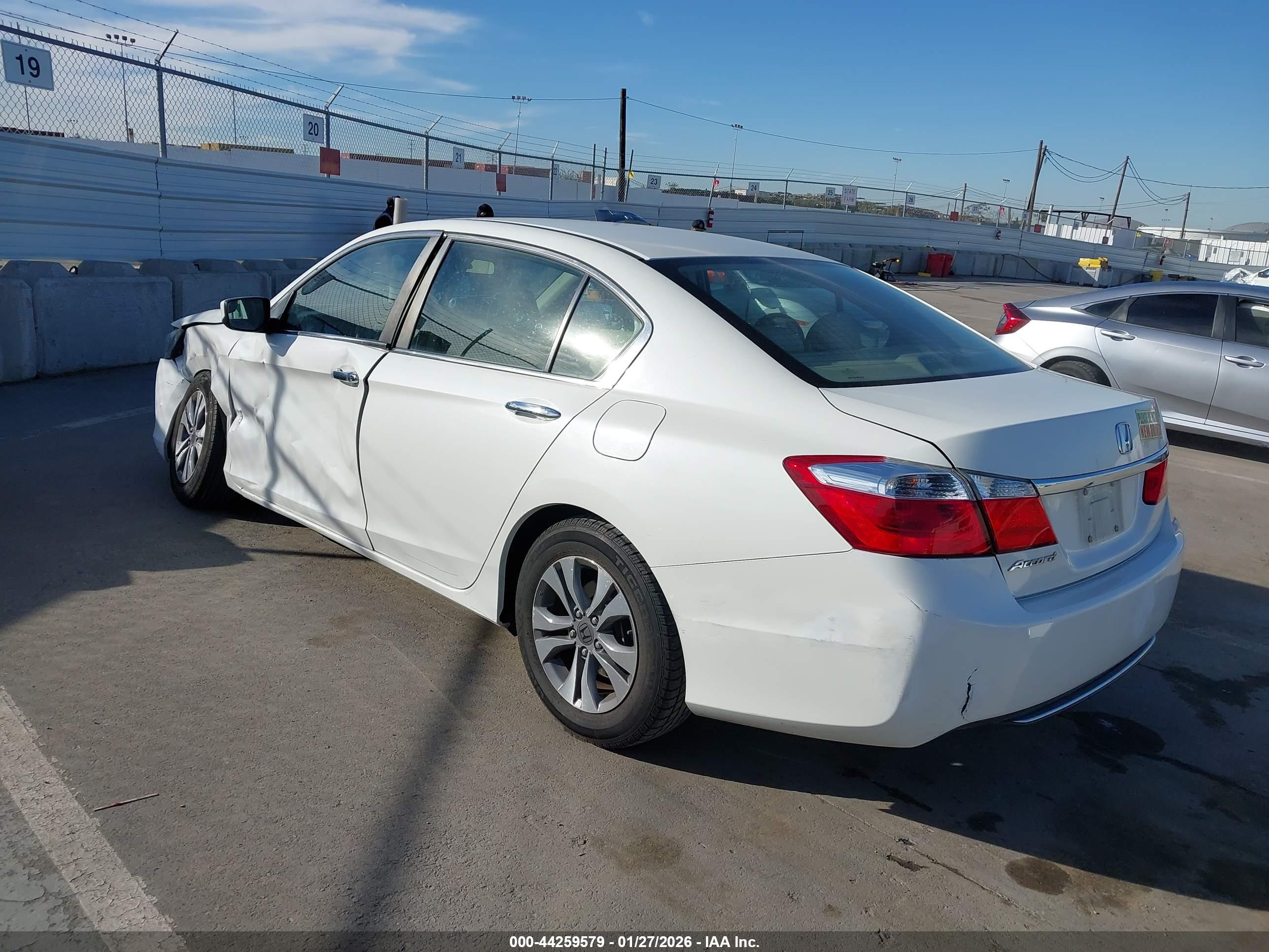 HONDA ACCORD image 3