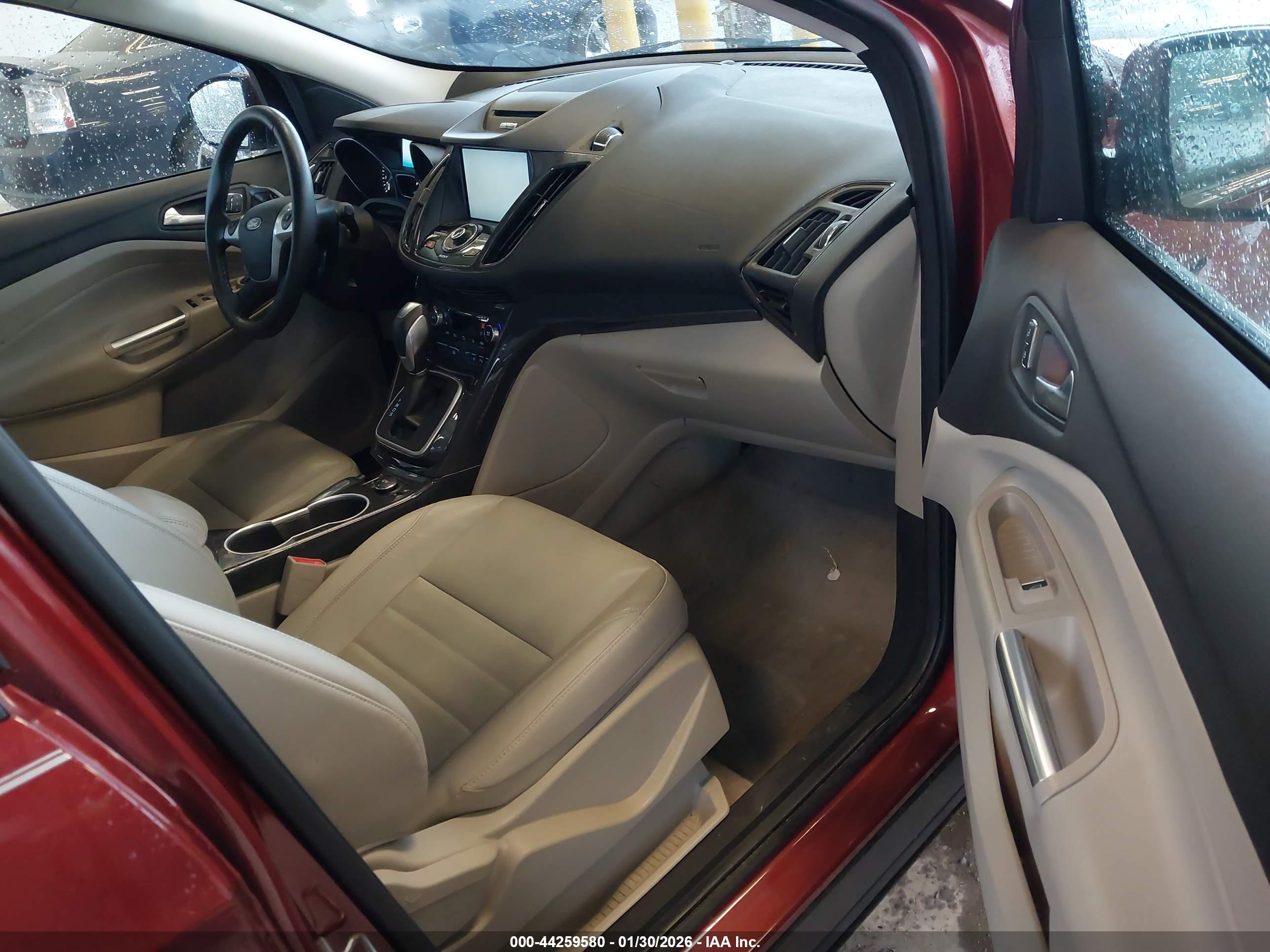 FORD ESCAPE image 5